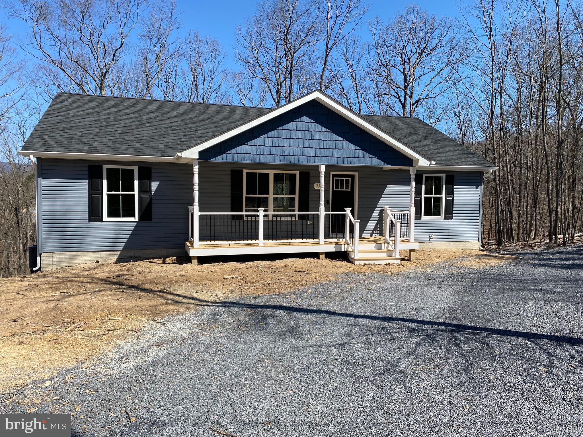 COLONIAL VILLAGE - Residential