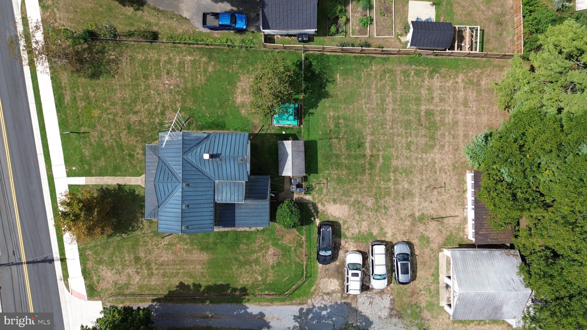 TOWN OF ROUND HILL - Residential