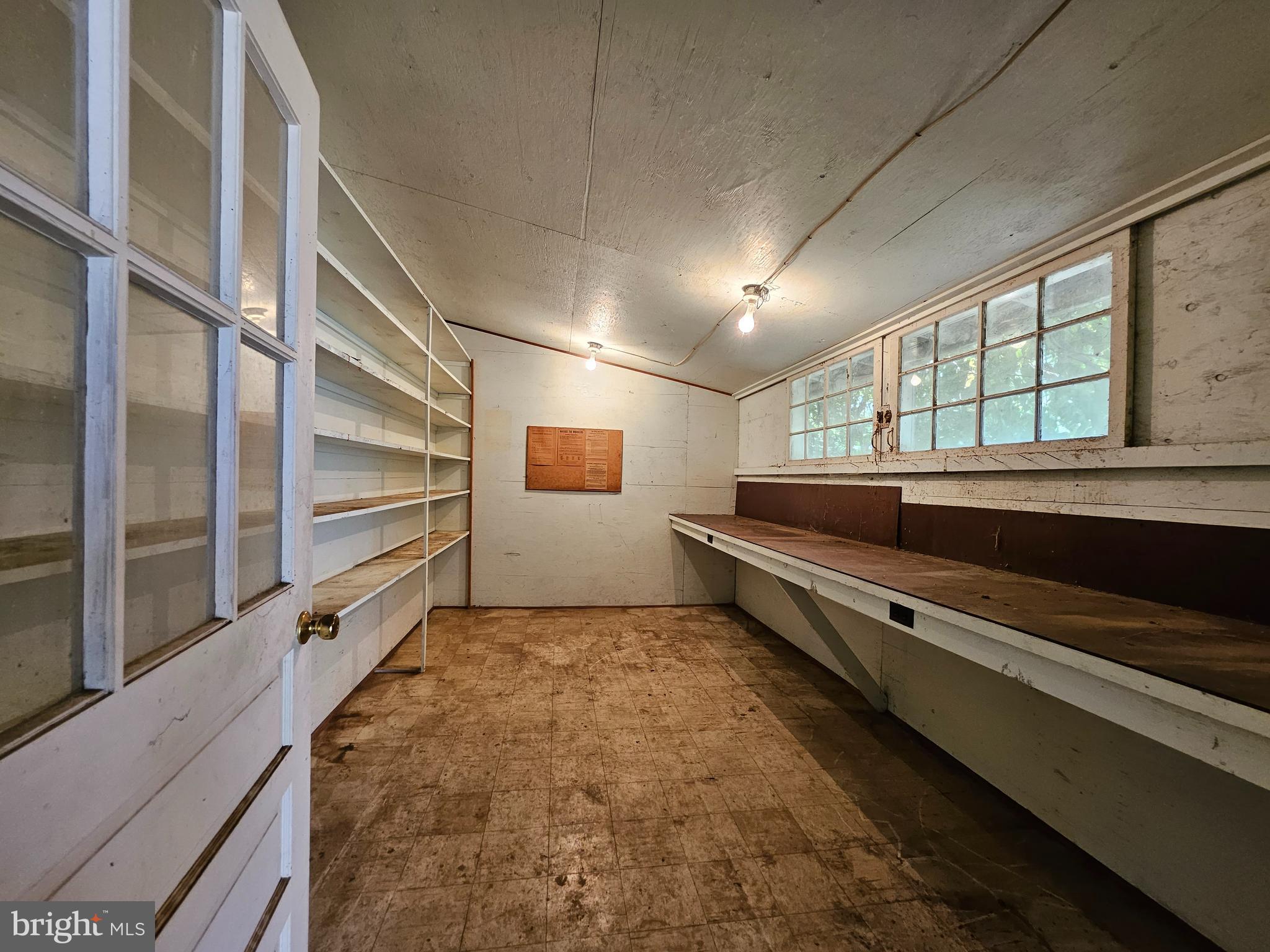 TOWN OF ROUND HILL - Residential