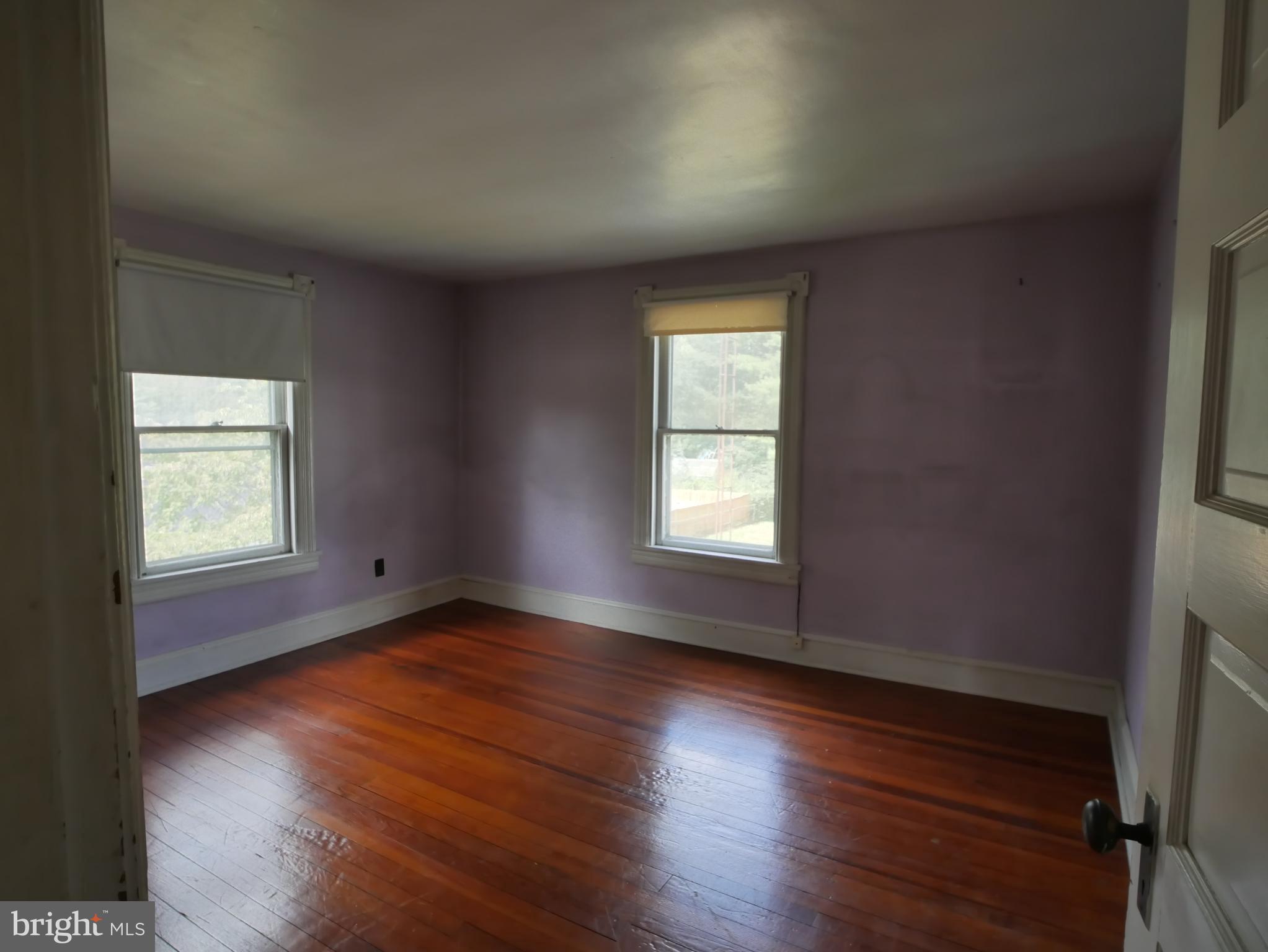 TOWN OF ROUND HILL - Residential