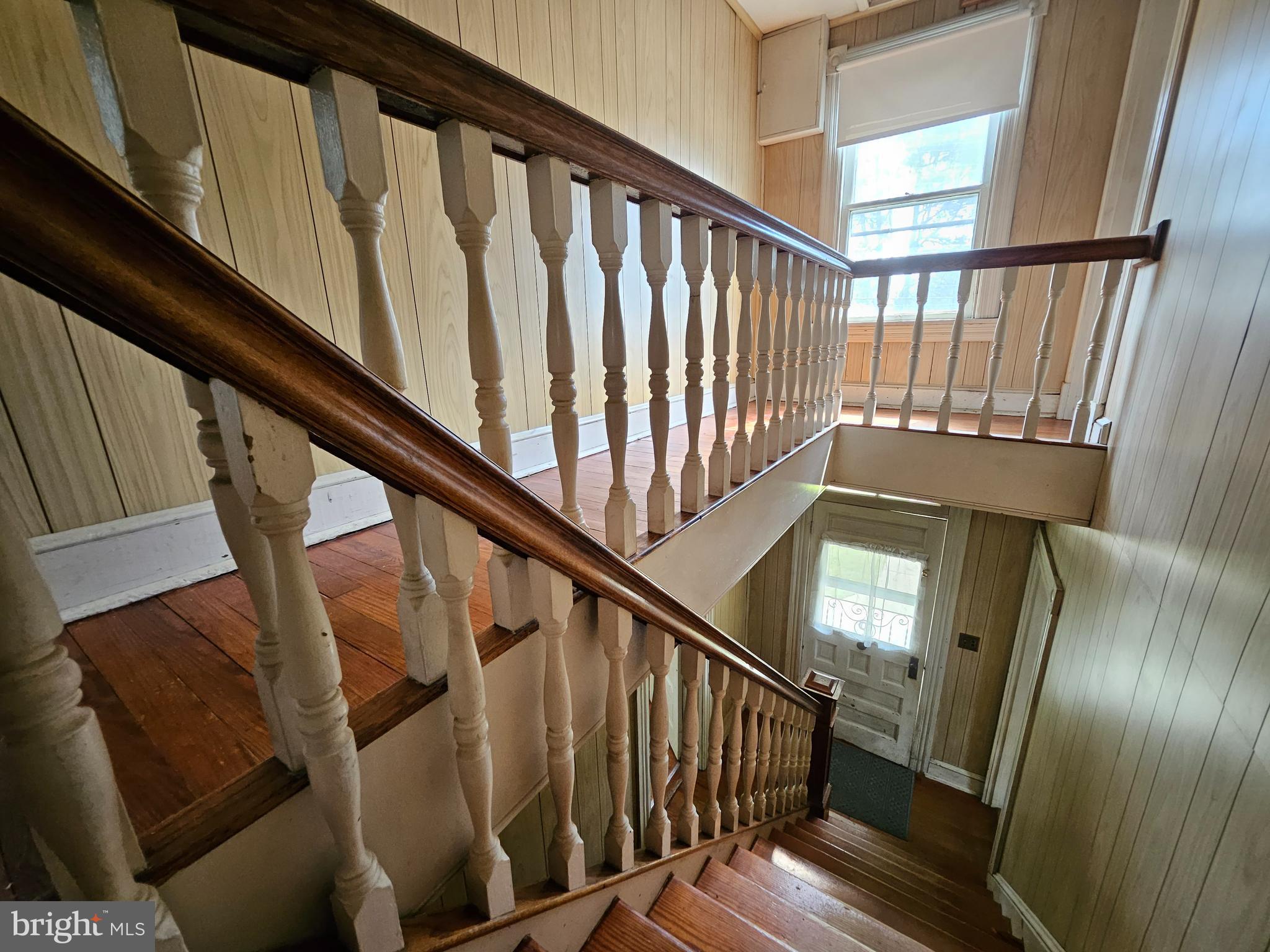 TOWN OF ROUND HILL - Residential