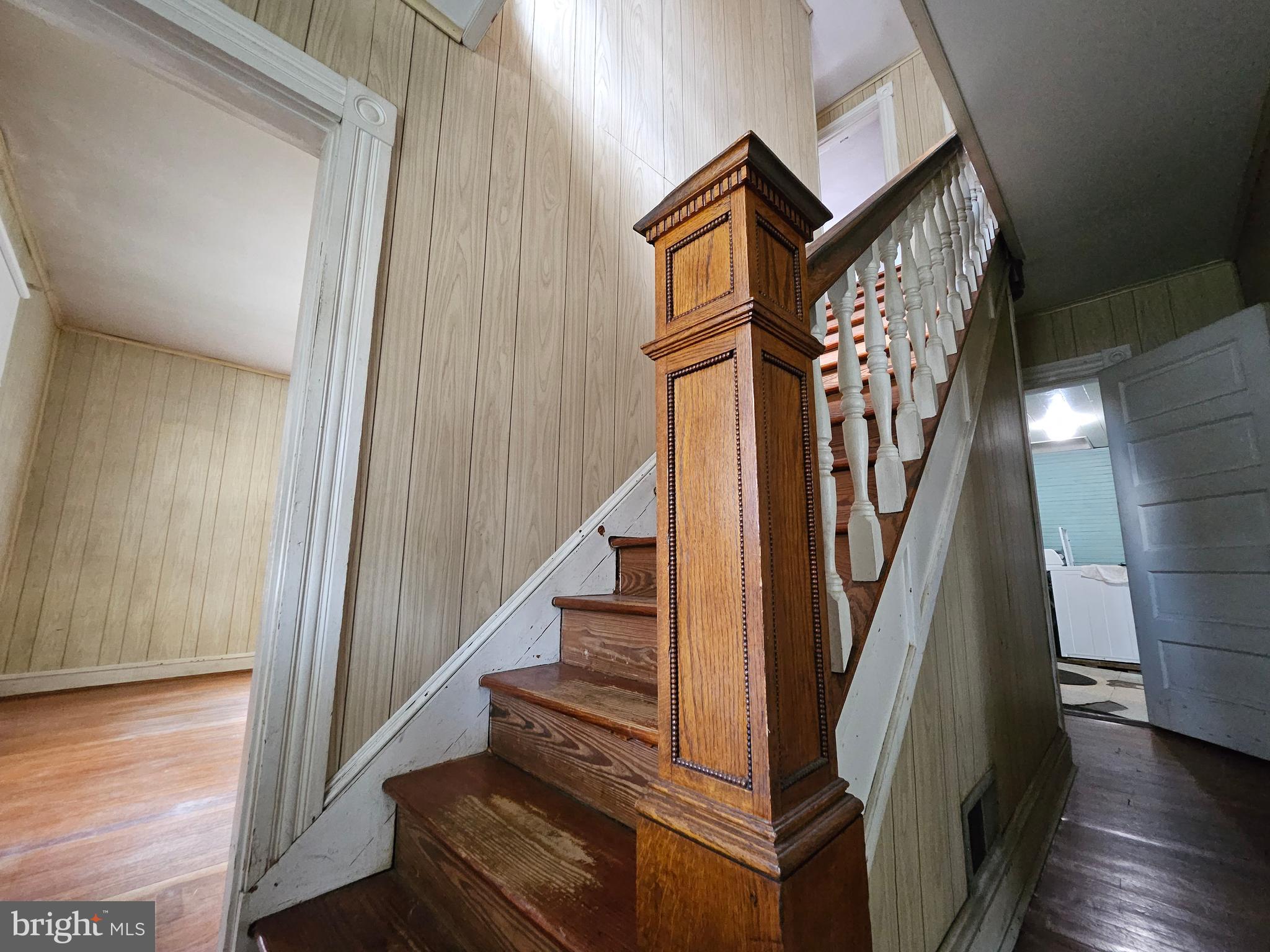 TOWN OF ROUND HILL - Residential