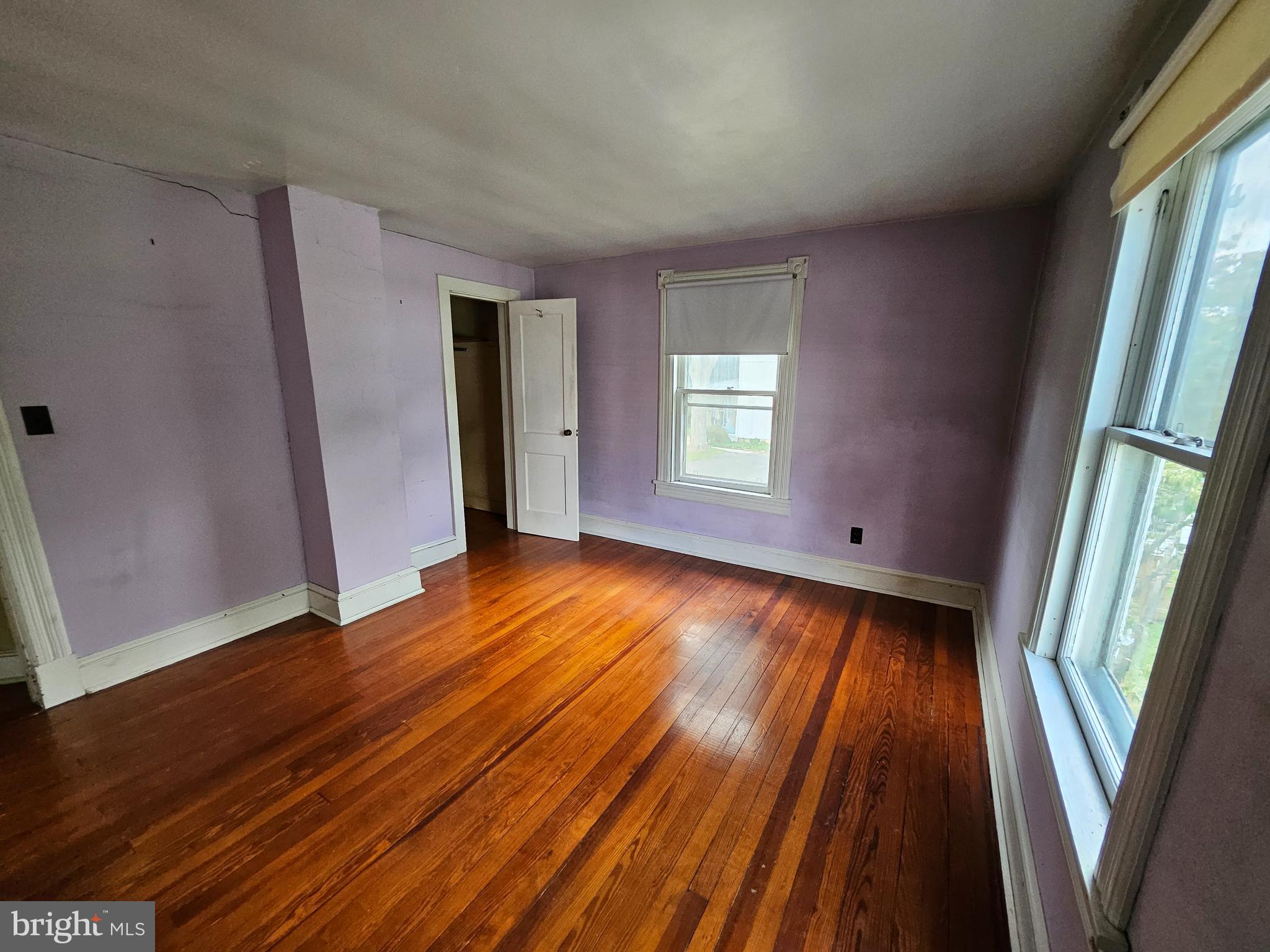 TOWN OF ROUND HILL - Residential