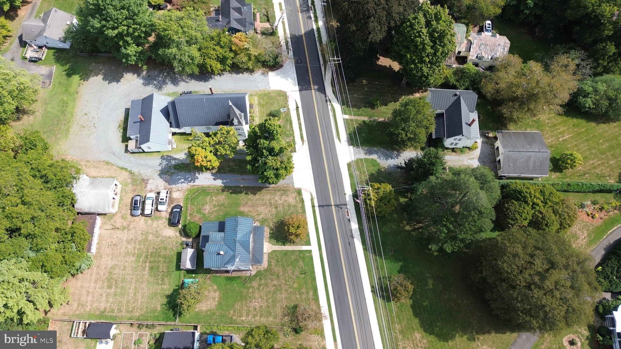 TOWN OF ROUND HILL - Residential