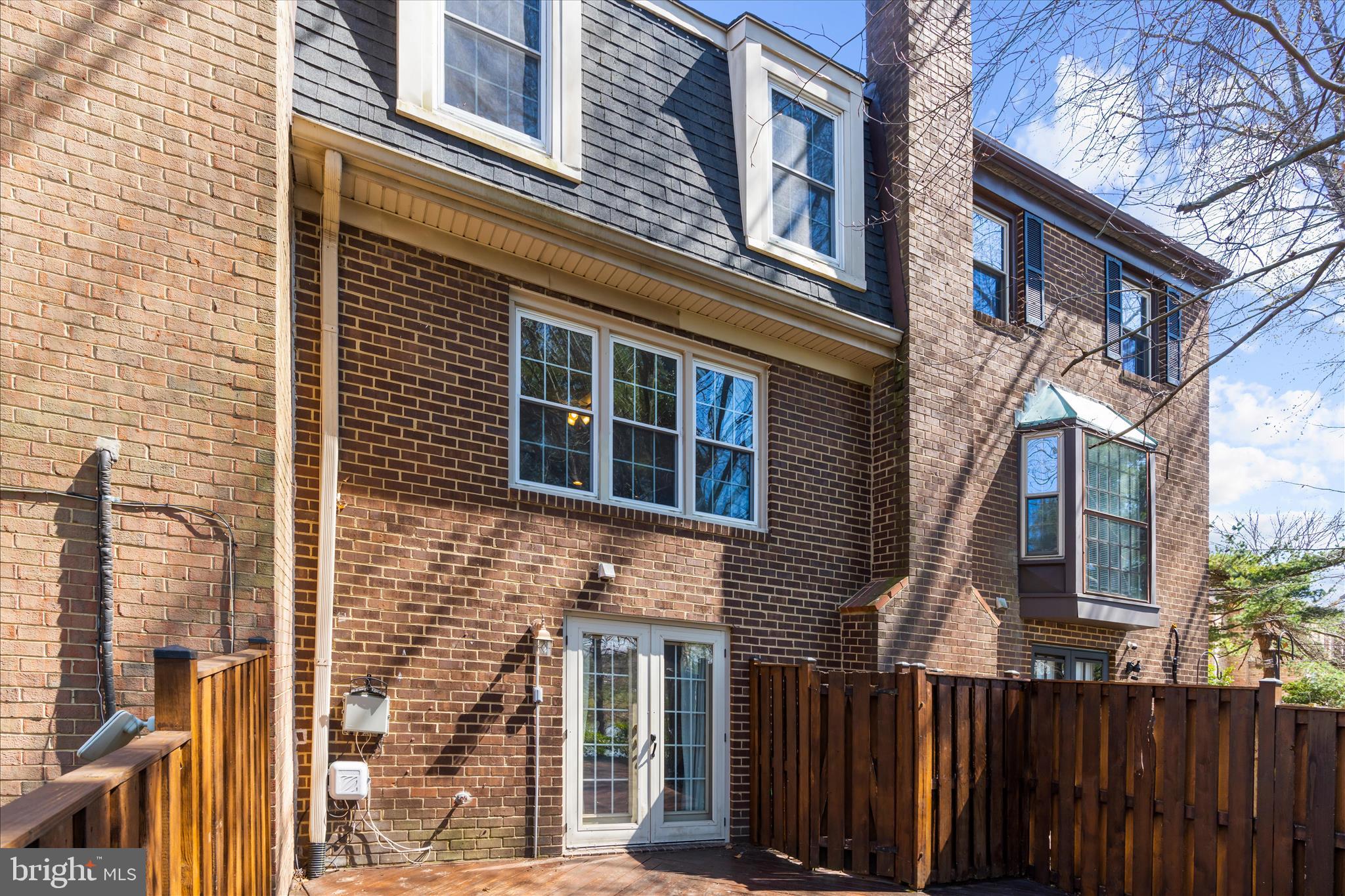 LAKE LOUISE - Residential