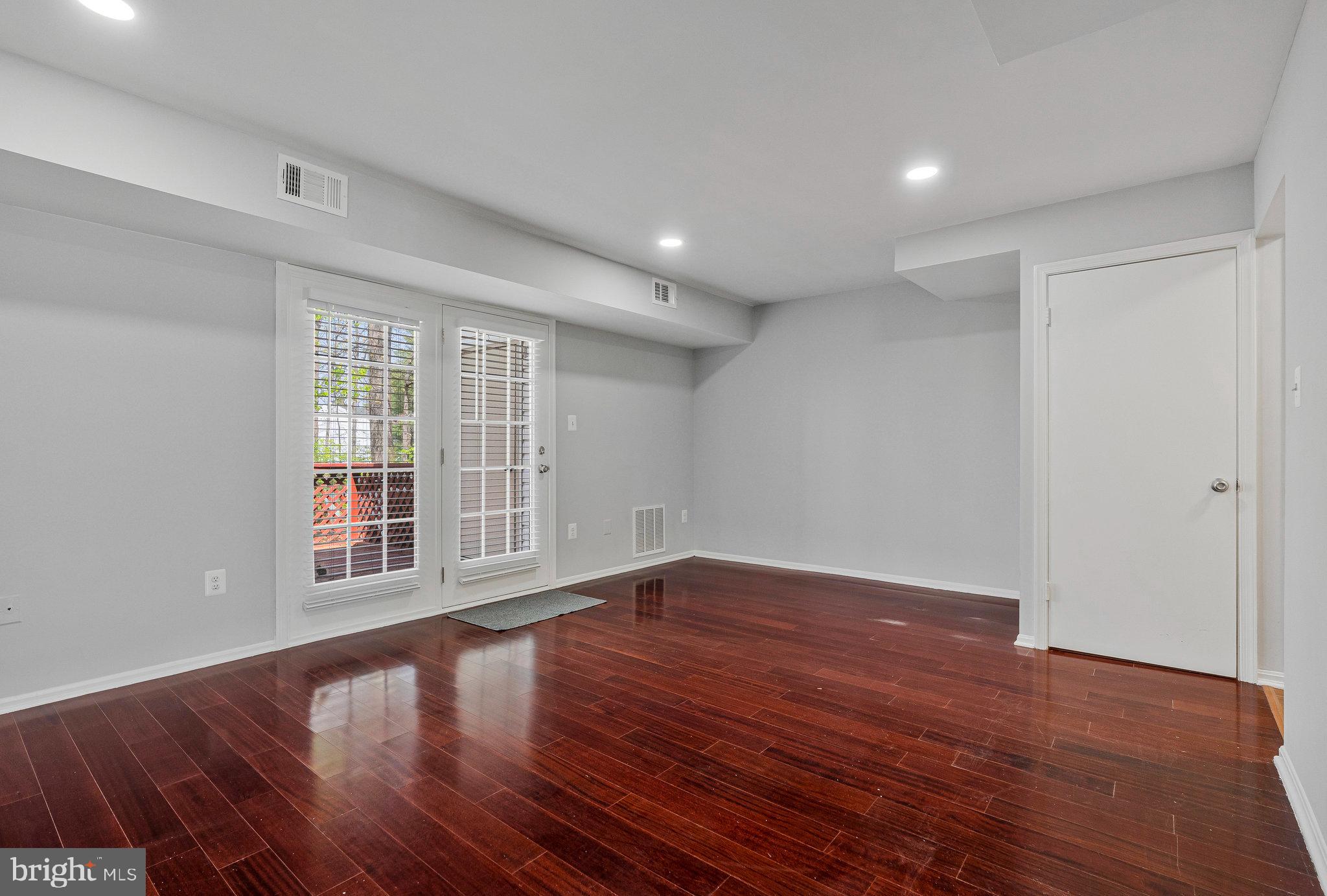 NEWBERRY - Residential