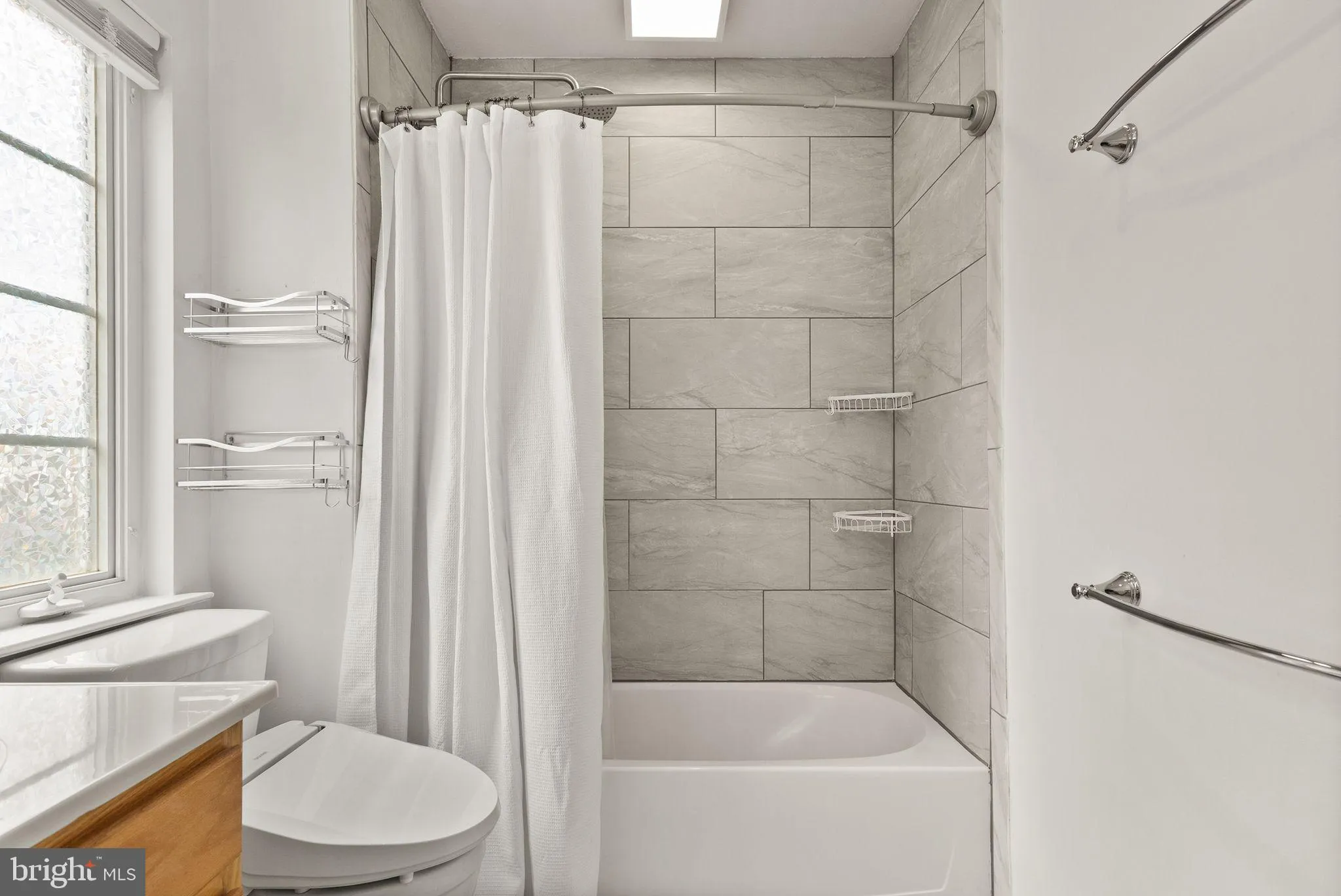 Bristow, Virginia 20136, United States, 4 Bedrooms Bedrooms, ,4 BathroomsBathrooms,Residential,Pending,112750