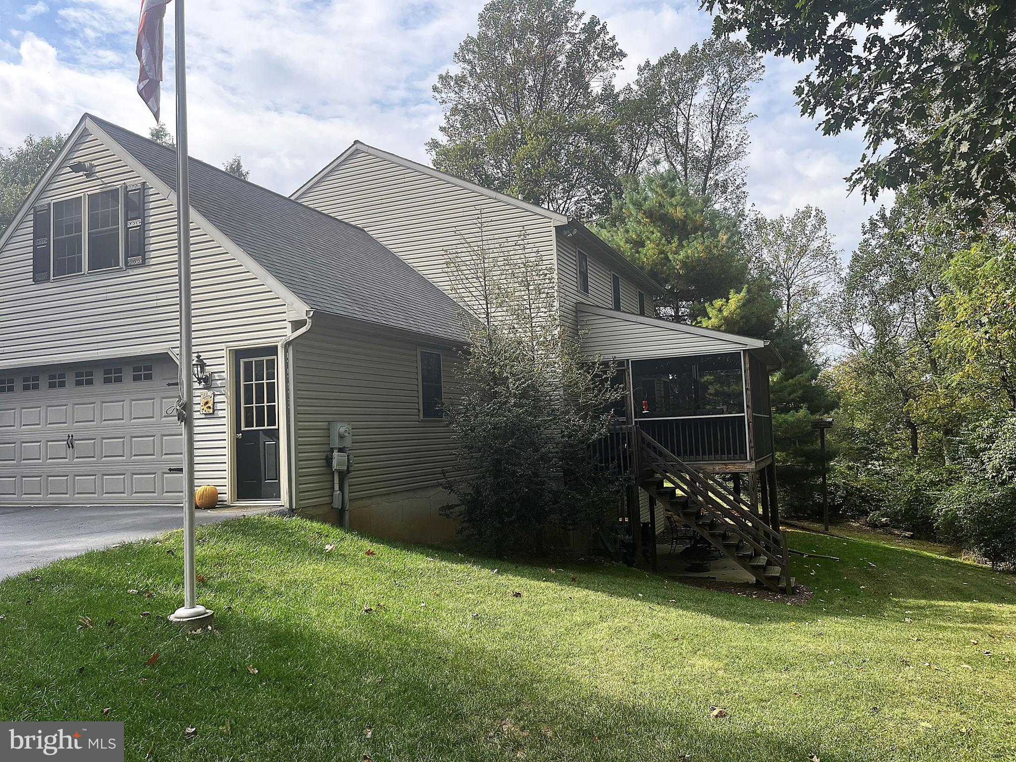 5065 CHERRYWOOD DRIVE