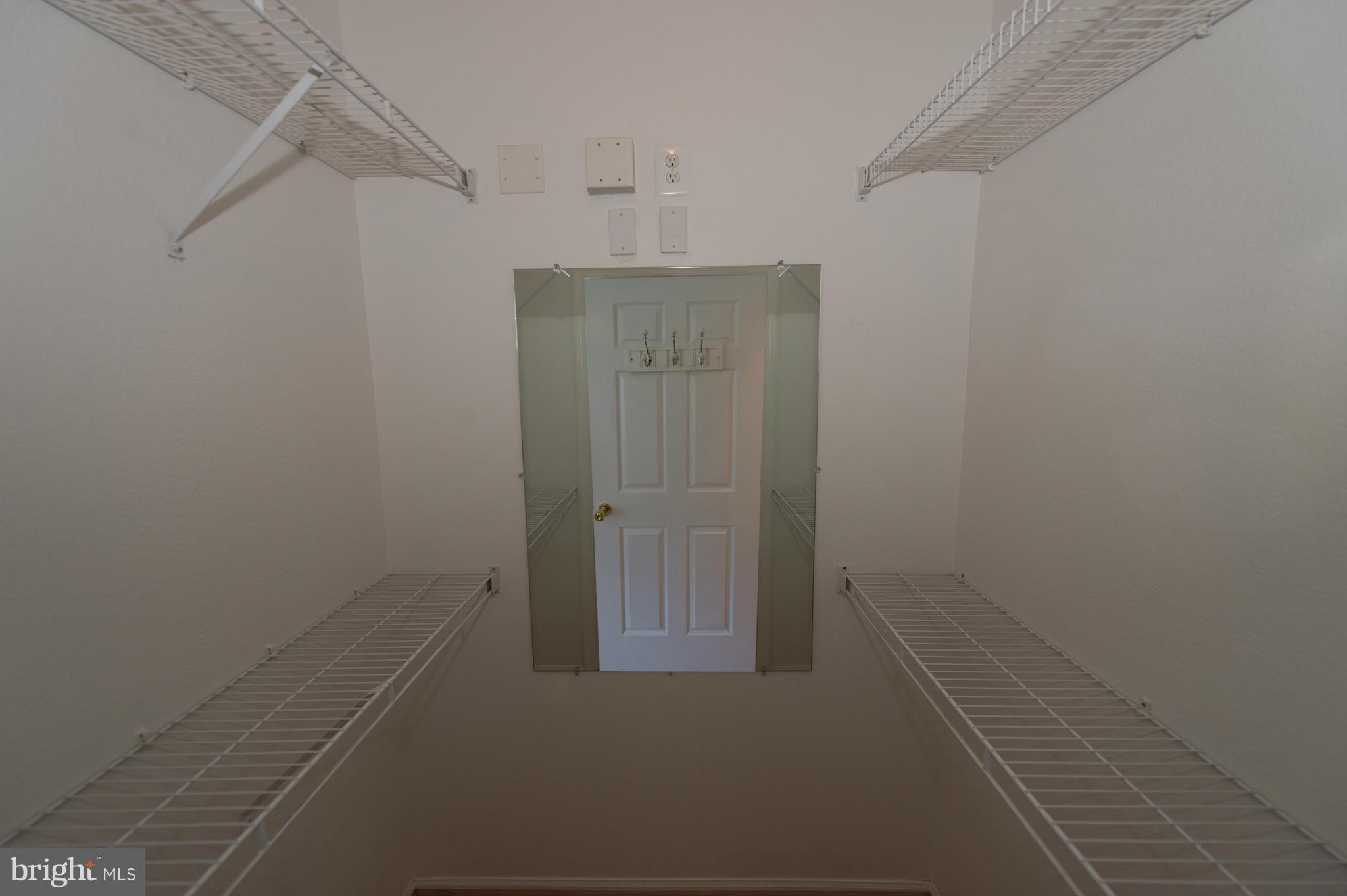 GATES OF MCLEAN - Residential Lease