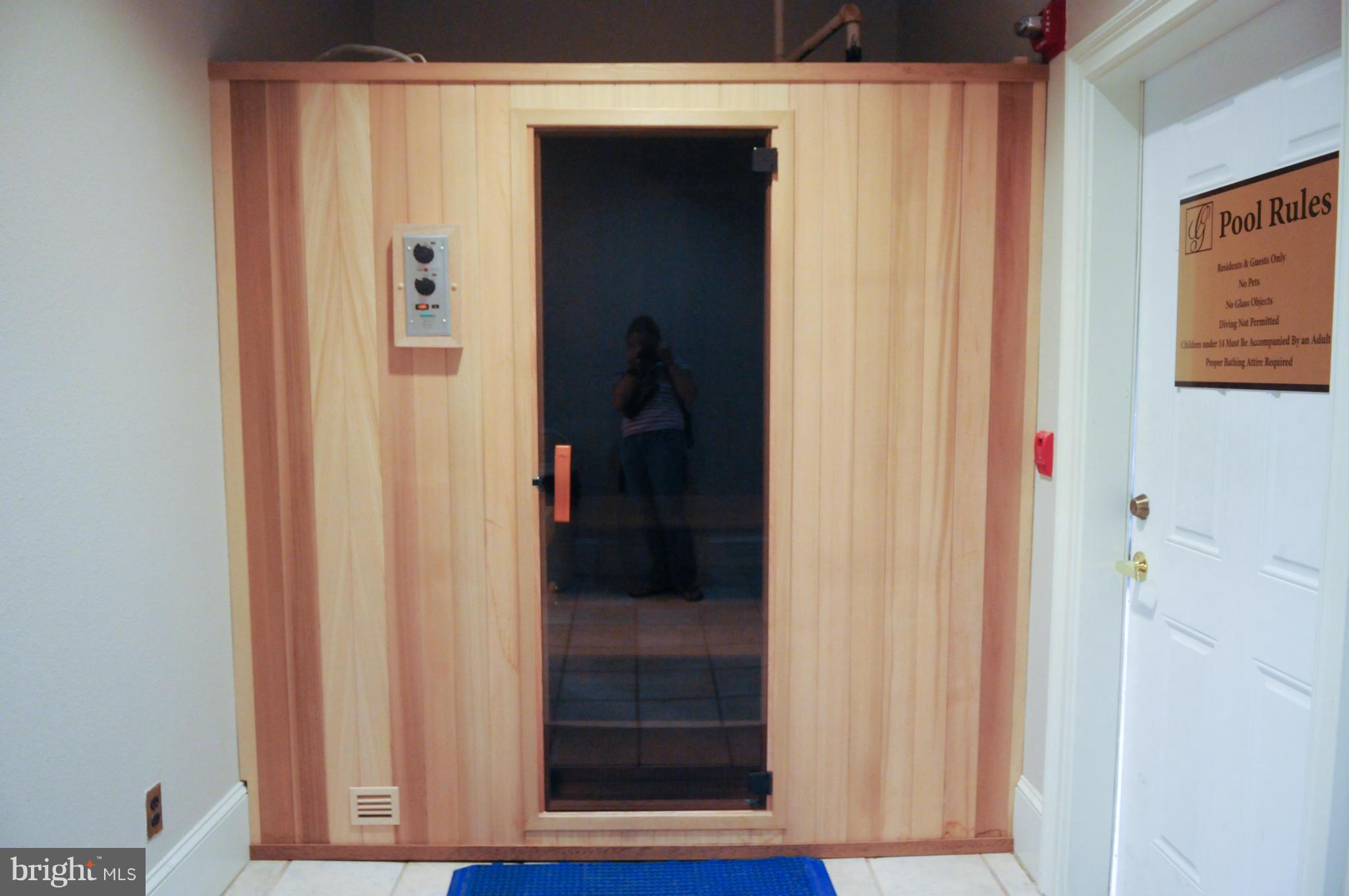 GATES OF MCLEAN - Residential Lease