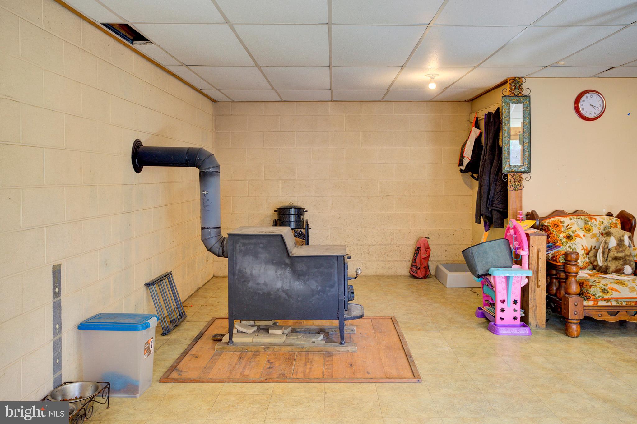 LAKE FERNDALE - Residential