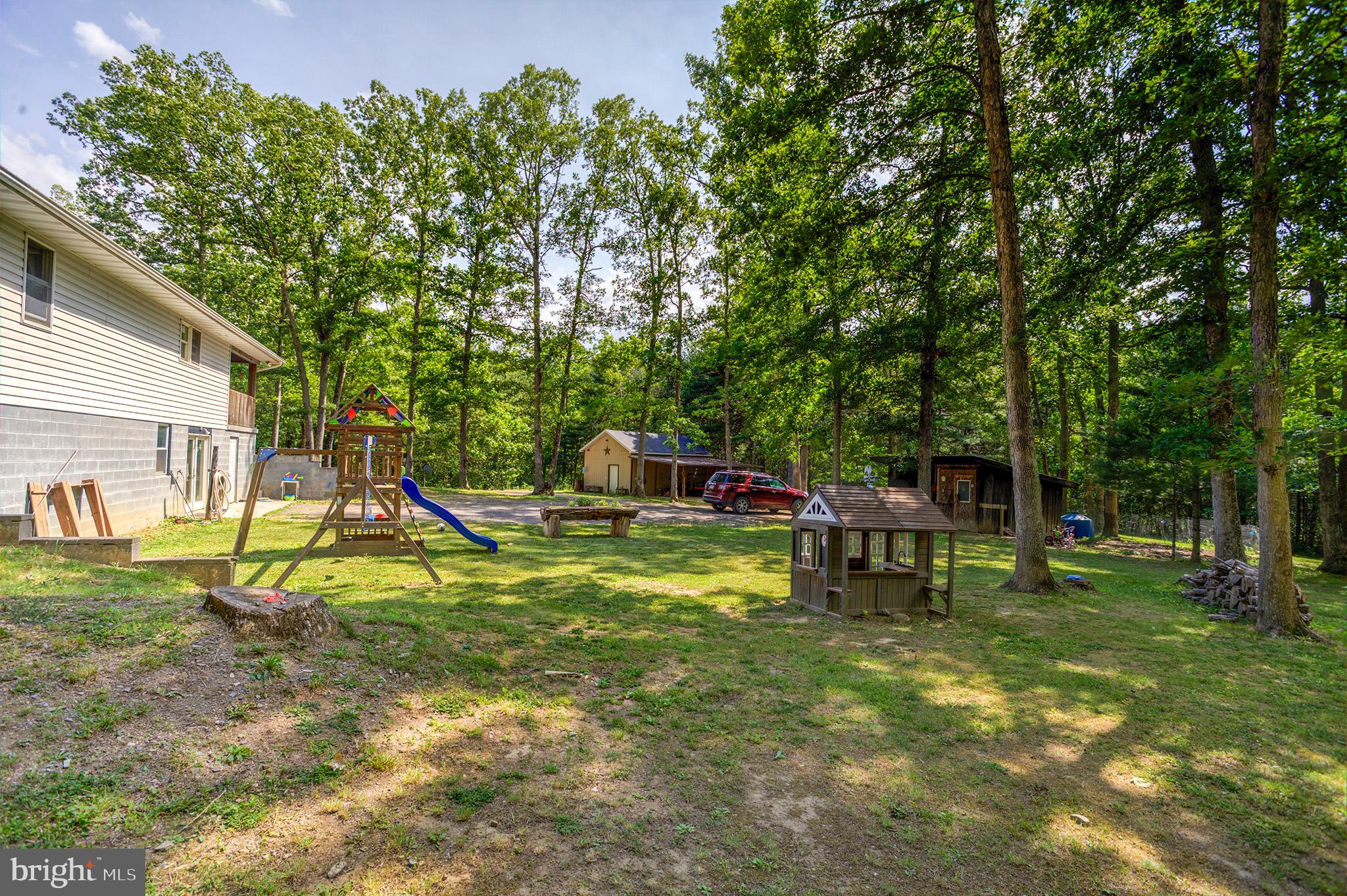 LAKE FERNDALE - Residential