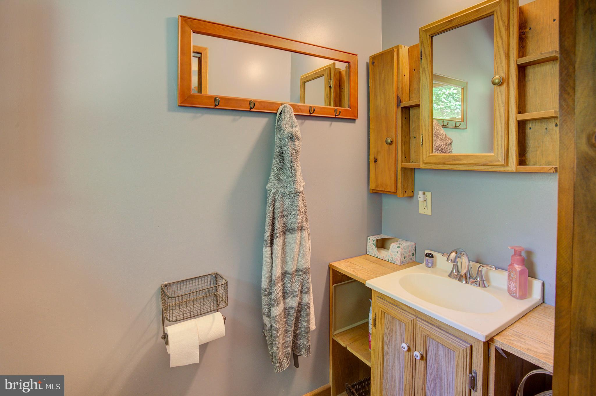 LAKE FERNDALE - Residential