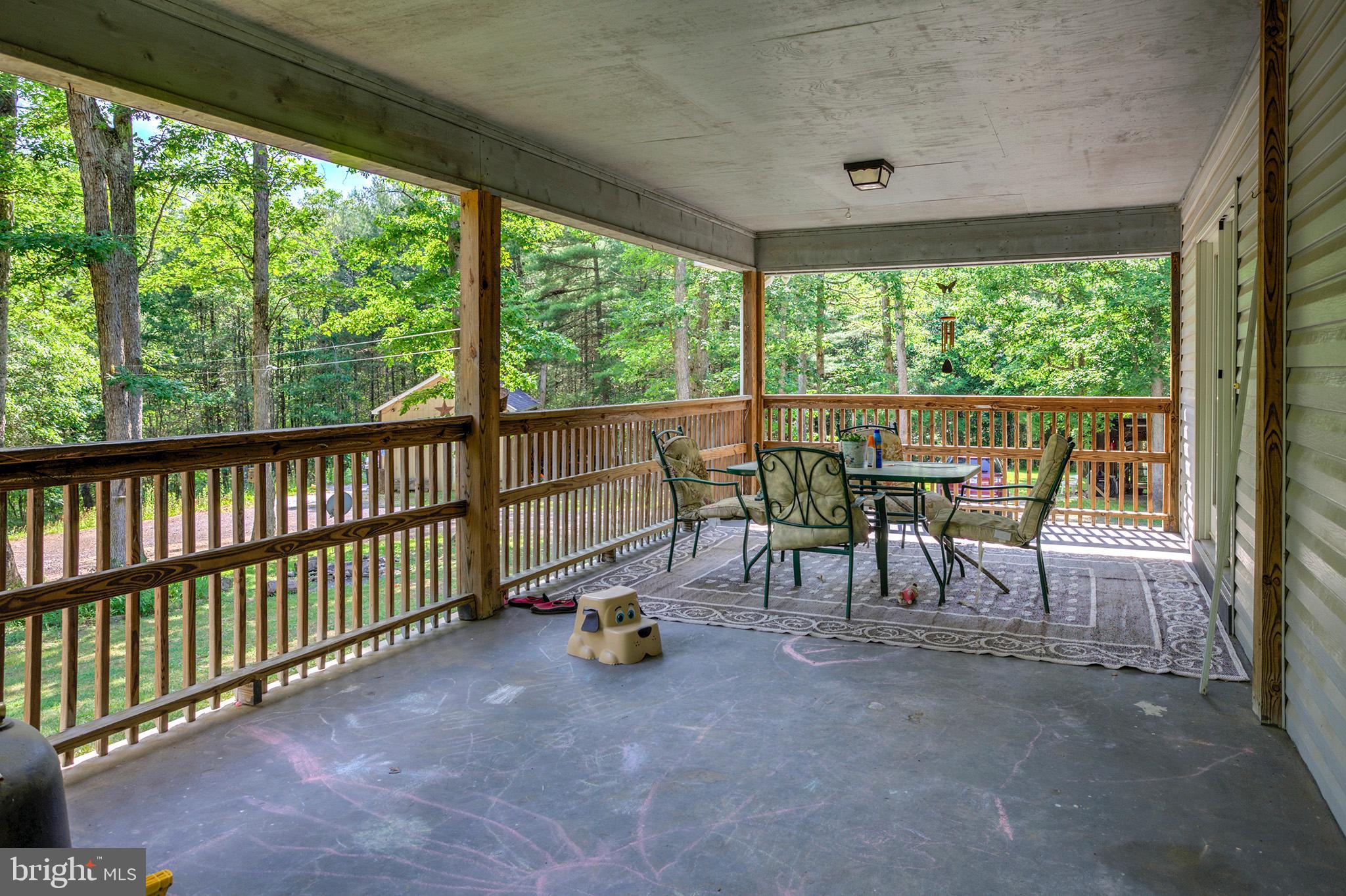 LAKE FERNDALE - Residential