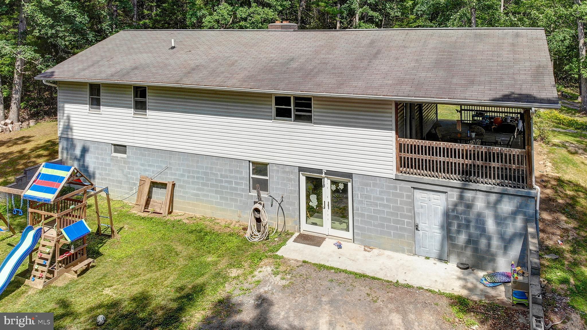 LAKE FERNDALE - Residential