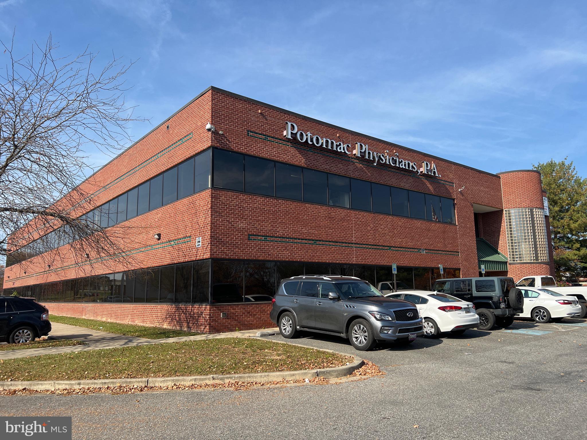 Spacious 4,000 sp ft office move in ready. Includes private exam rooms and office space for staff and administration. Prime location.