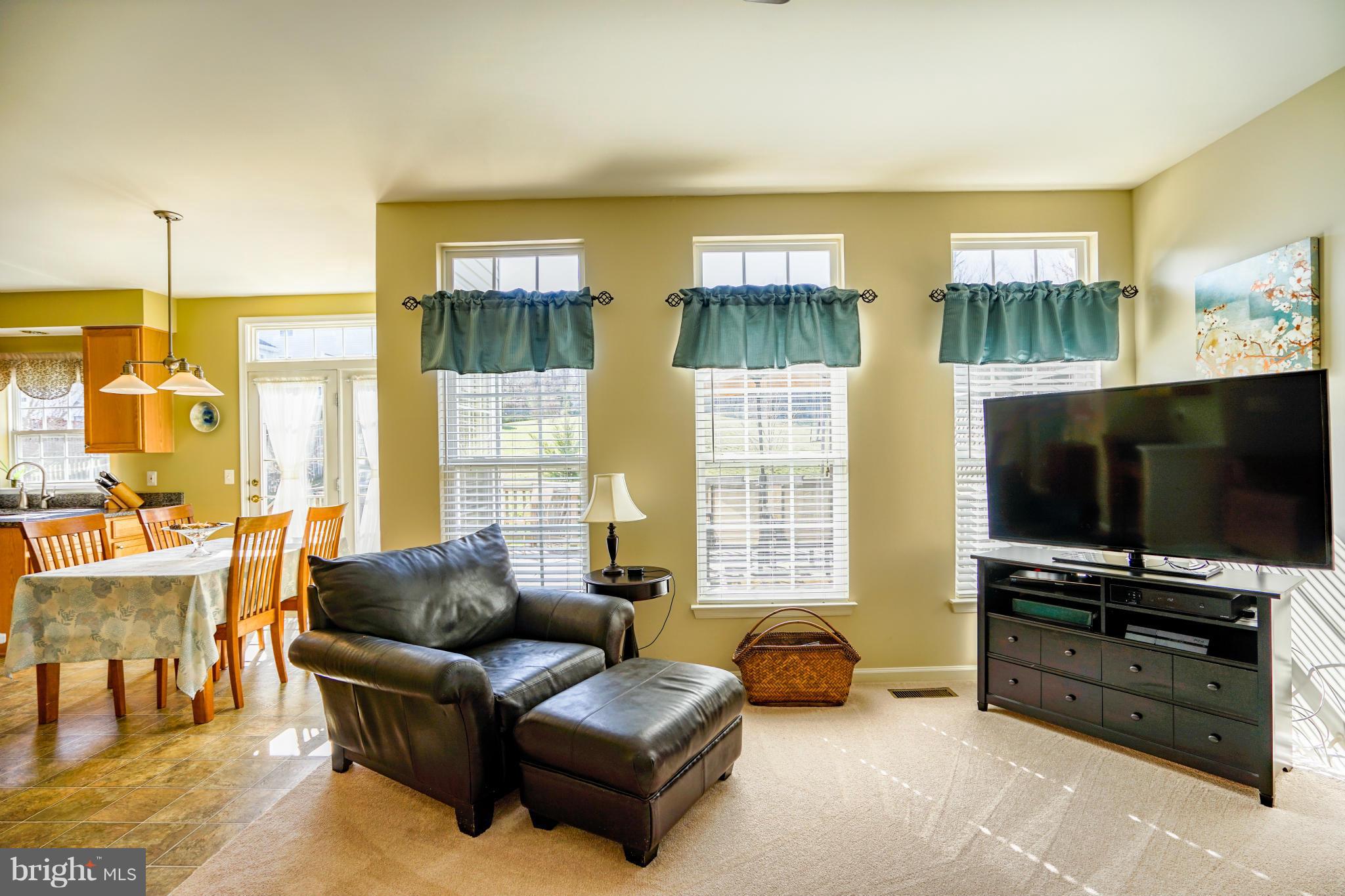 SOMERSET - Residential