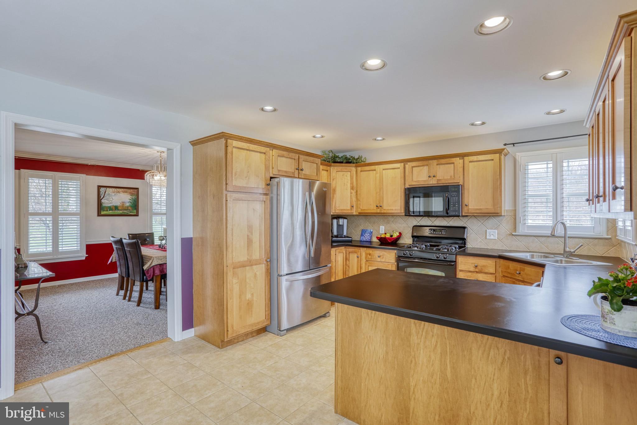 KENDALE OAKS - Residential