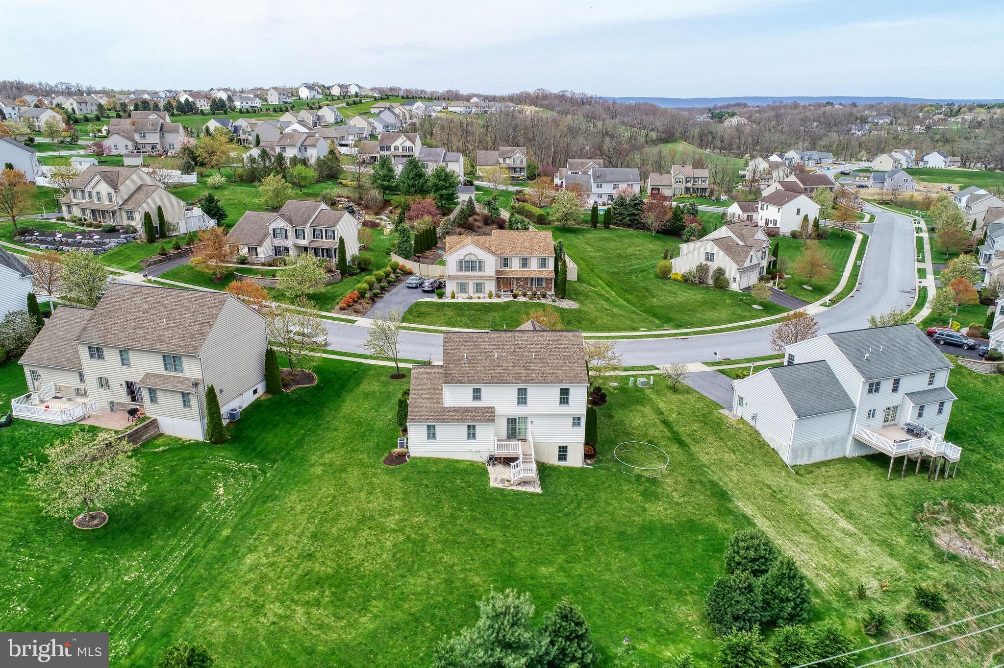 KENDALE OAKS - Residential