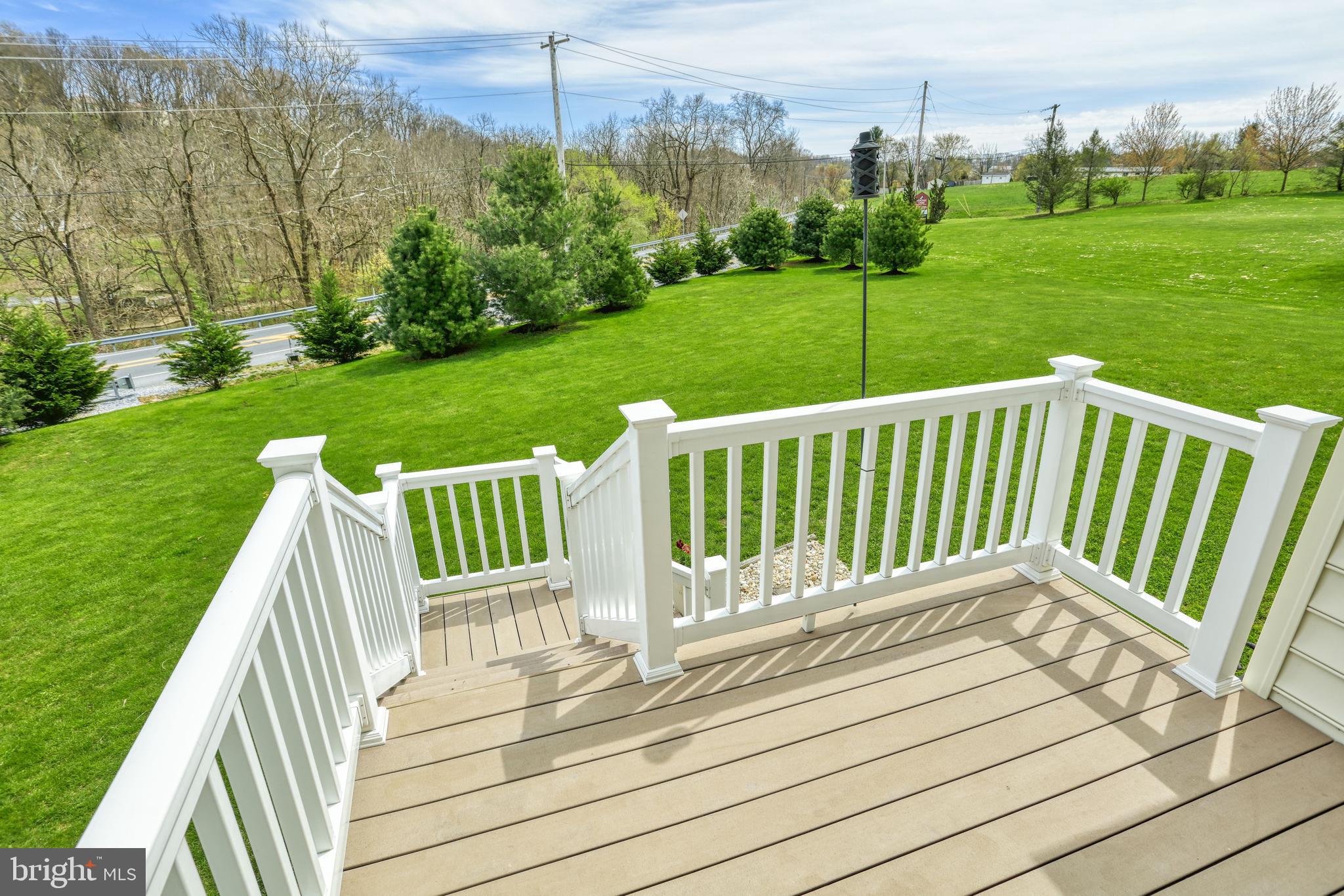 KENDALE OAKS - Residential