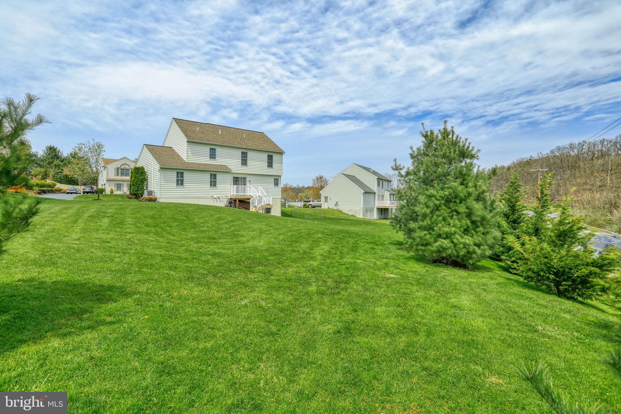 KENDALE OAKS - Residential