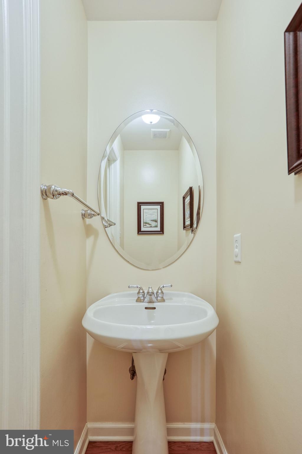 KENDALE OAKS - Residential