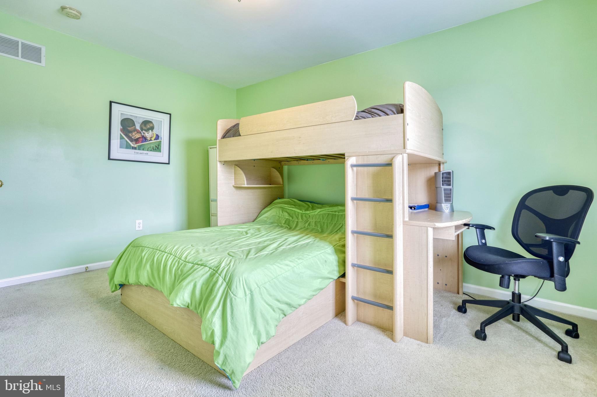 KENDALE OAKS - Residential