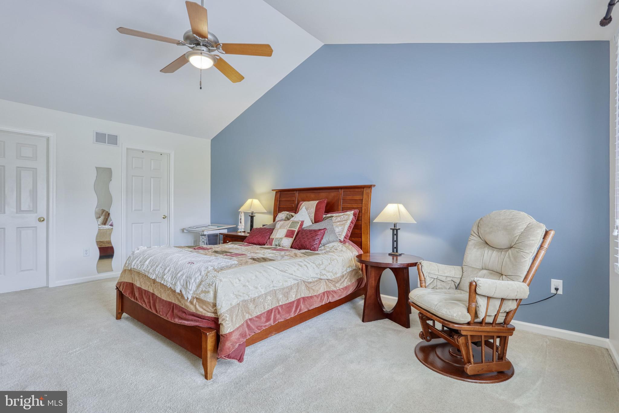 KENDALE OAKS - Residential