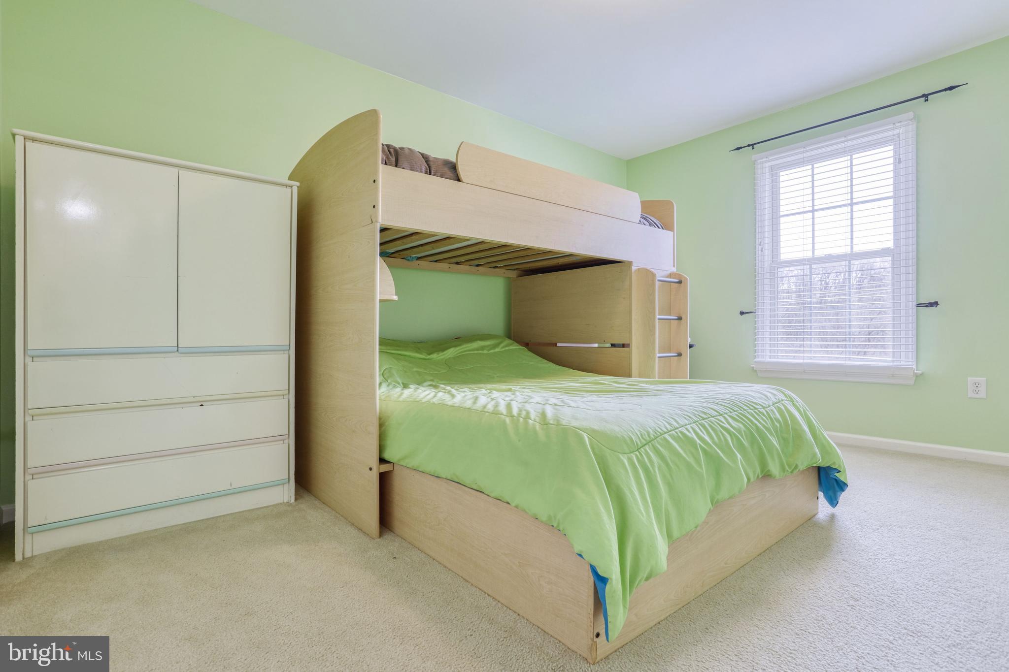 KENDALE OAKS - Residential