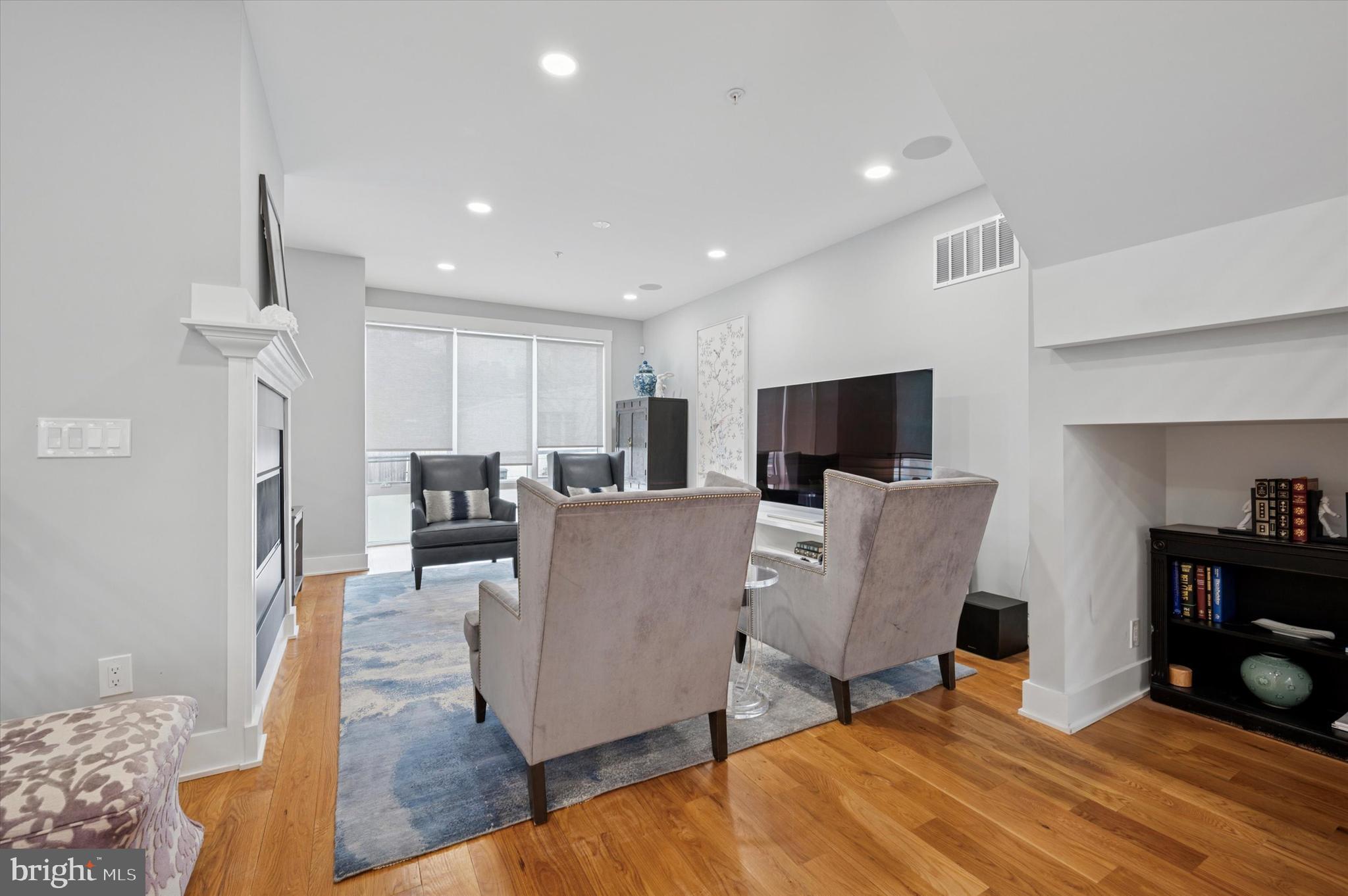 MANAYUNK - Residential