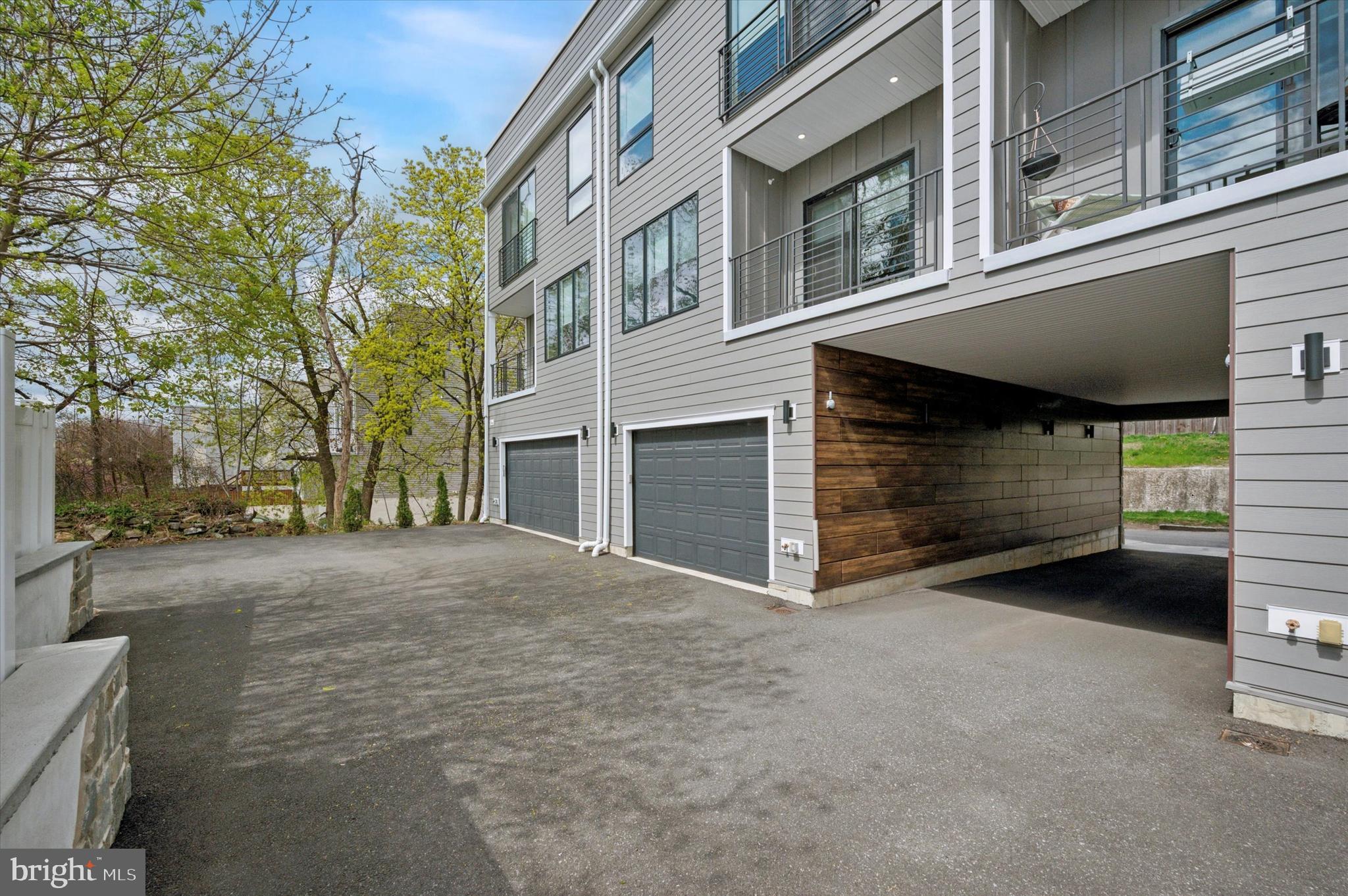 MANAYUNK - Residential