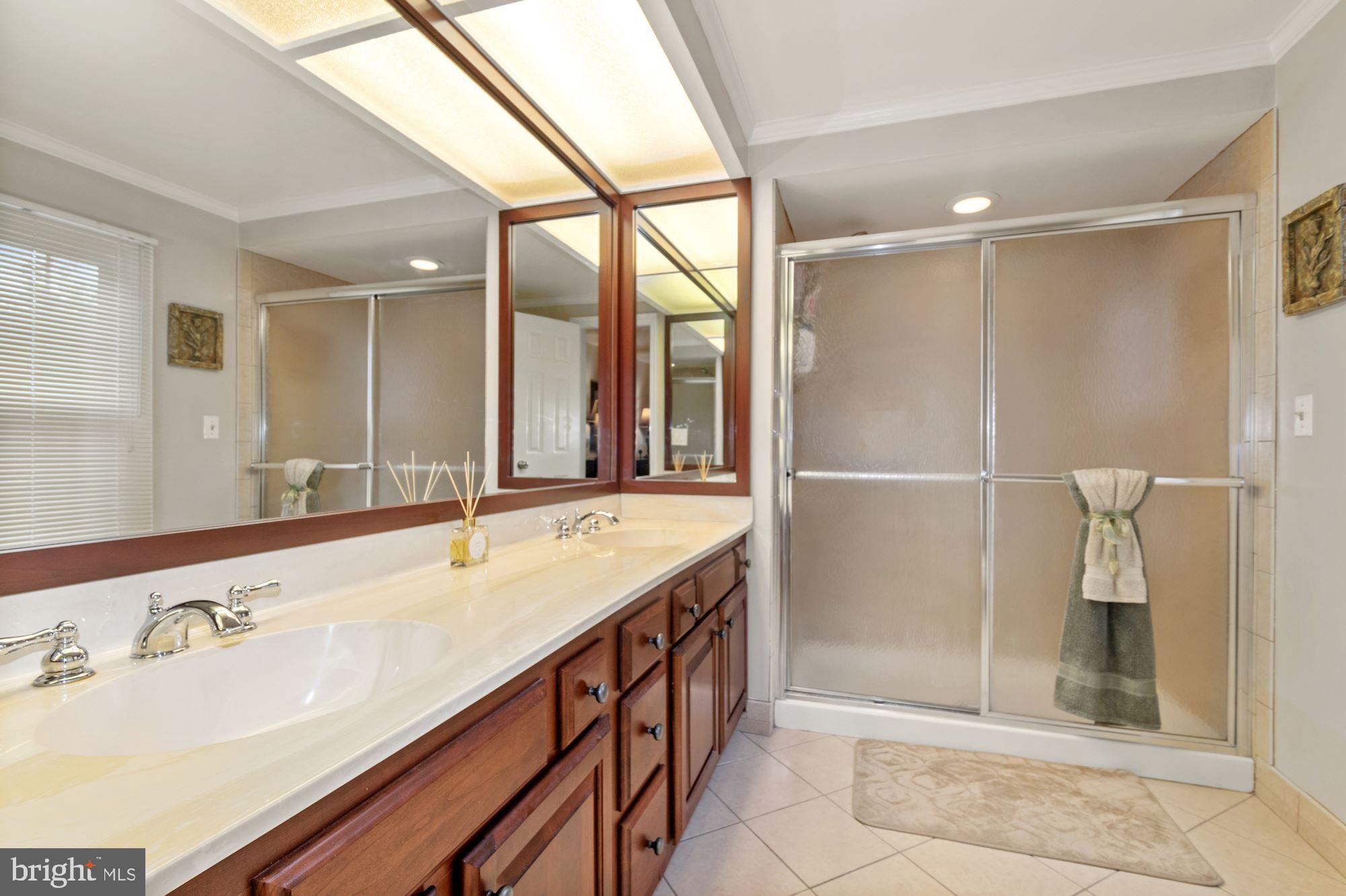 POTOMAC CHASE - Residential