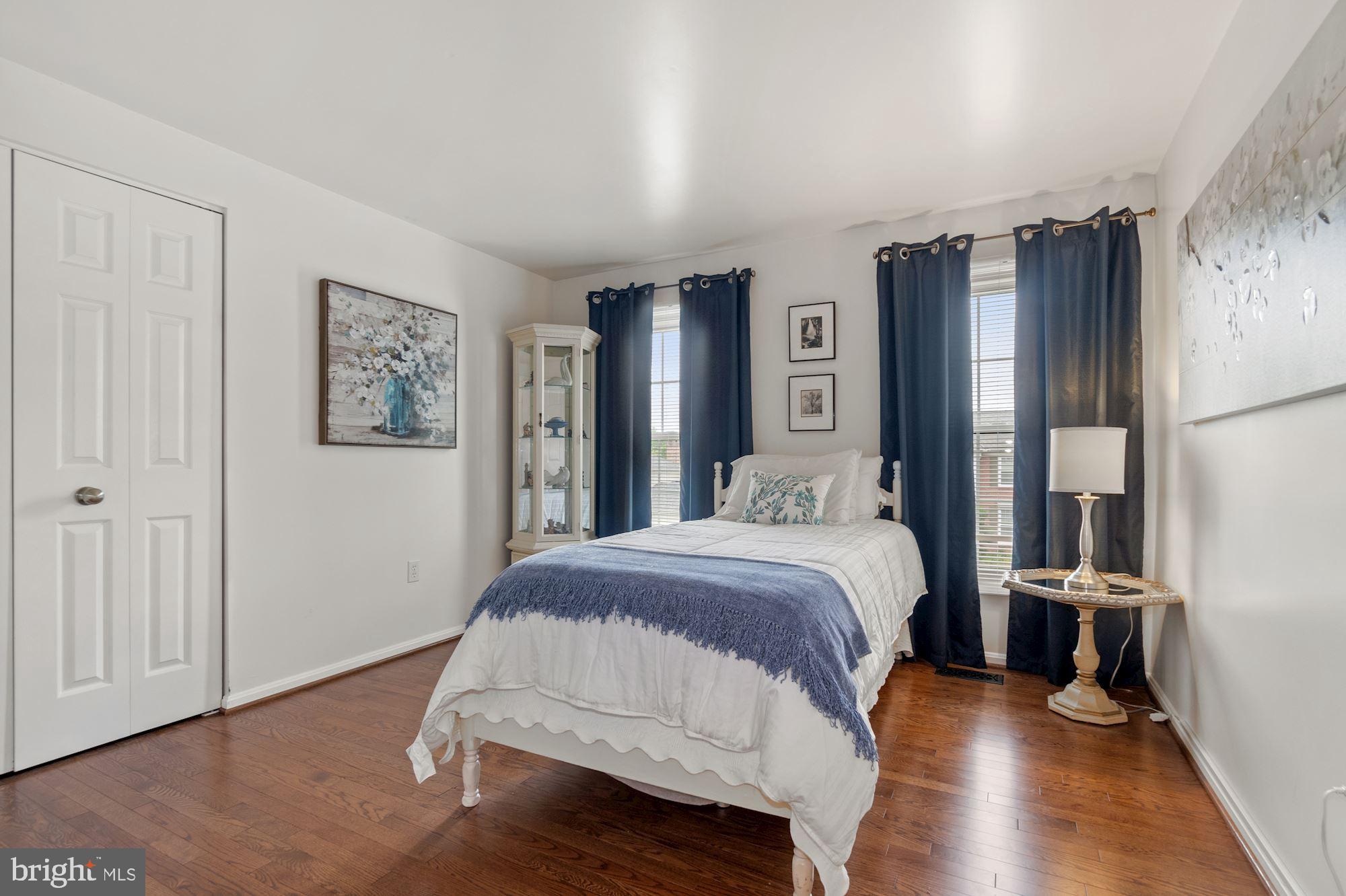 POTOMAC CHASE - Residential