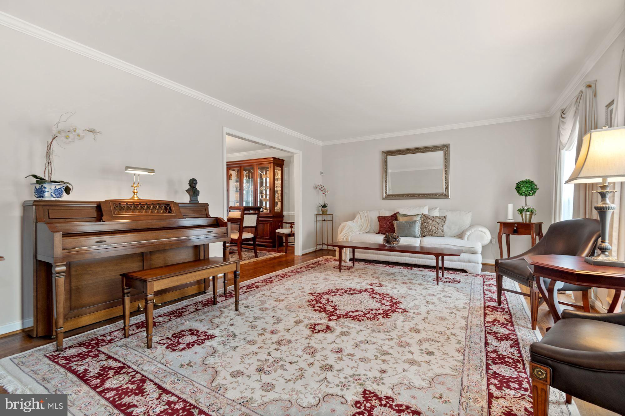 POTOMAC CHASE - Residential