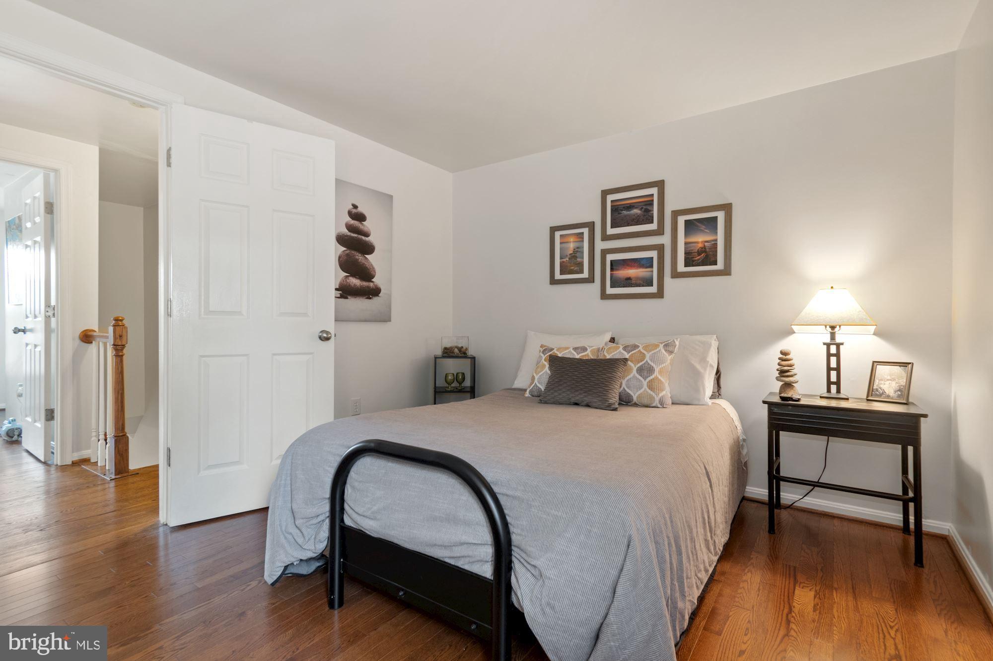 POTOMAC CHASE - Residential