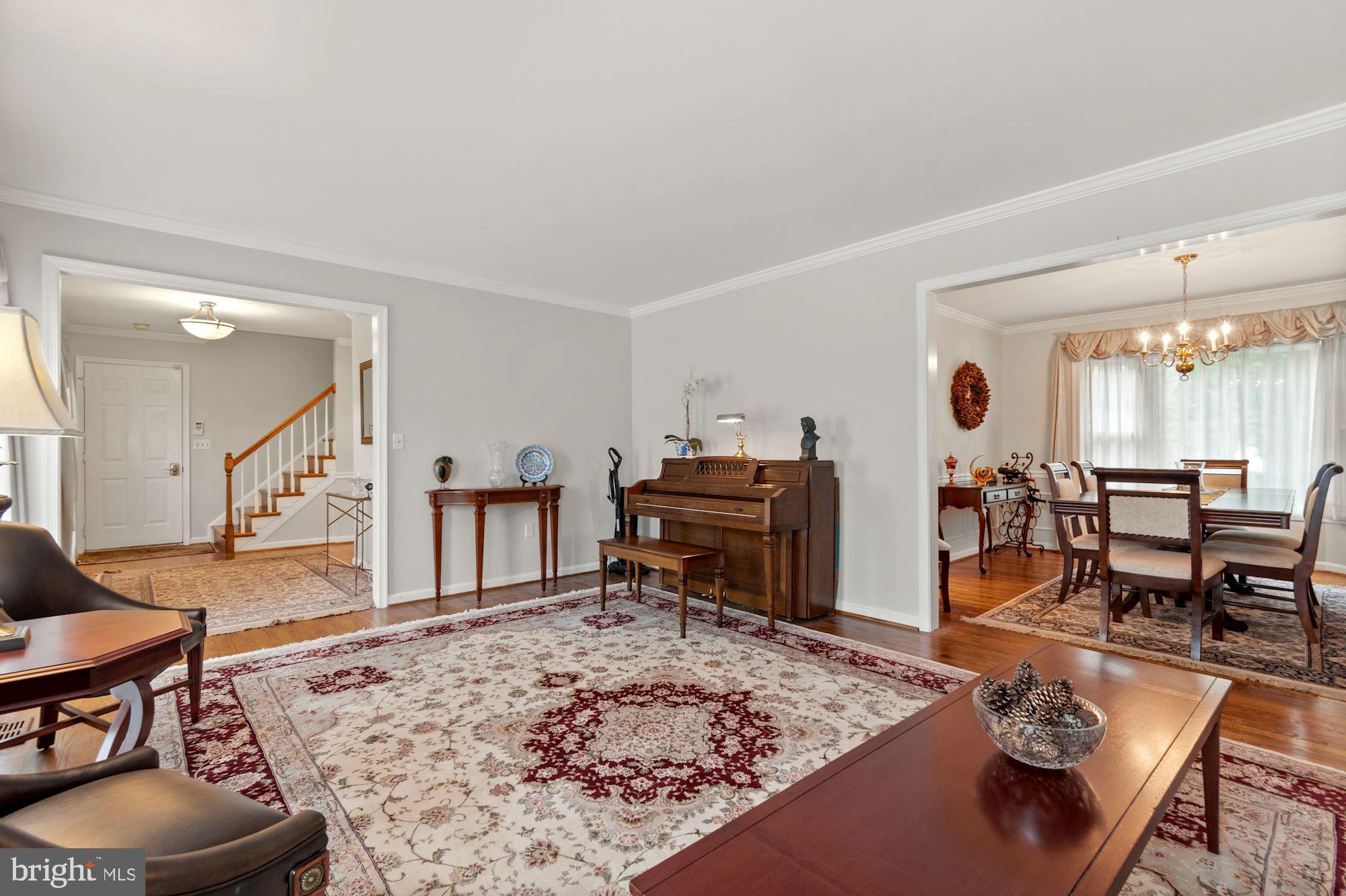 POTOMAC CHASE - Residential