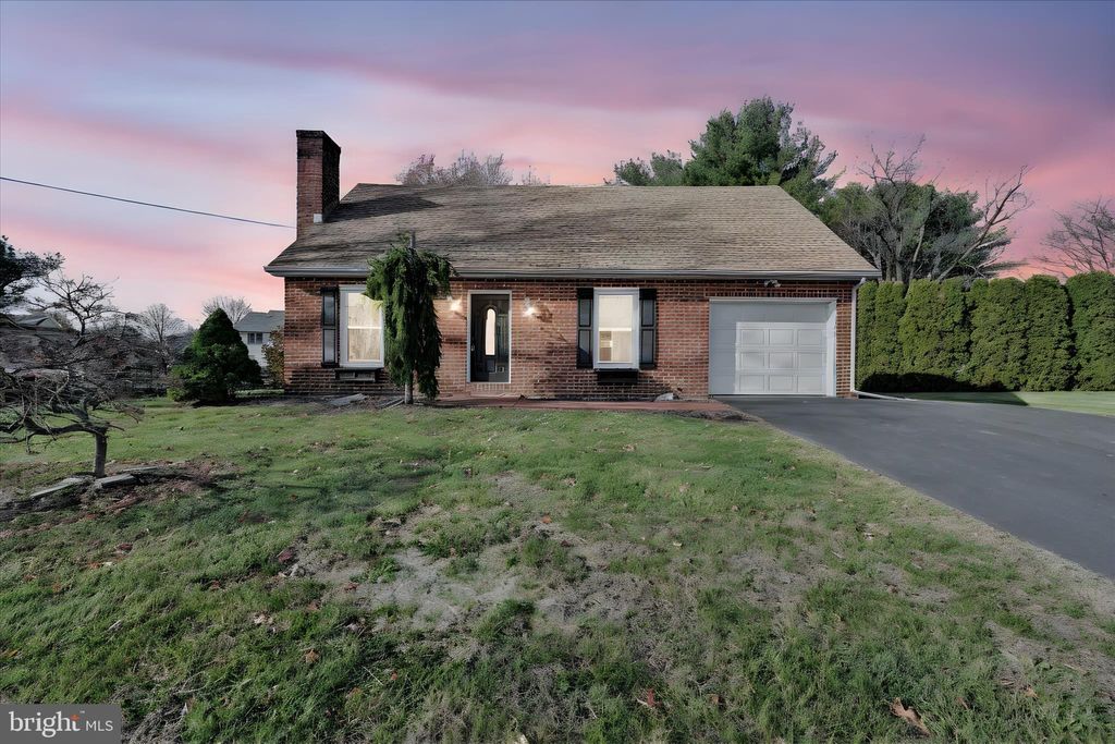 Photo of 39 Mine Road, LEBANON, PA 17042 (MLS # PALN2024032)