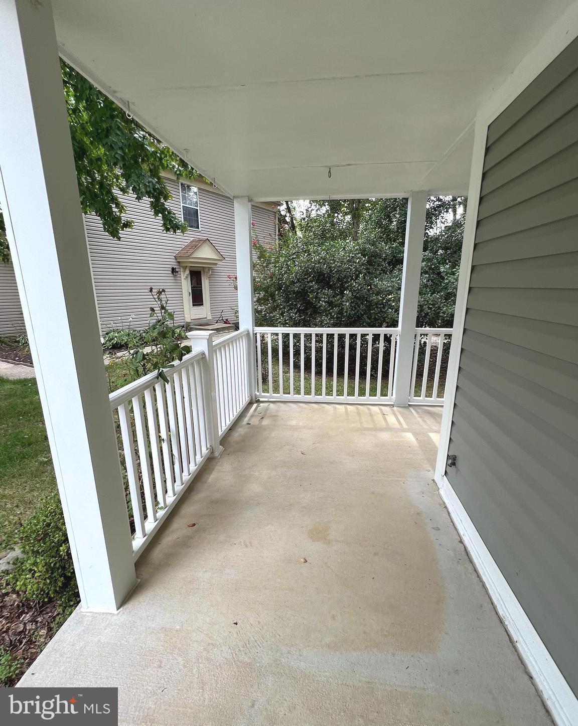 DORCHESTER - ST. CHARLES - Residential Lease