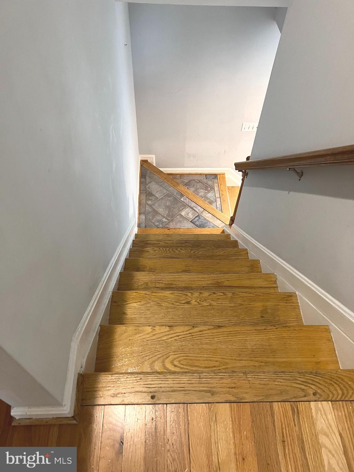 DORCHESTER - ST. CHARLES - Residential Lease