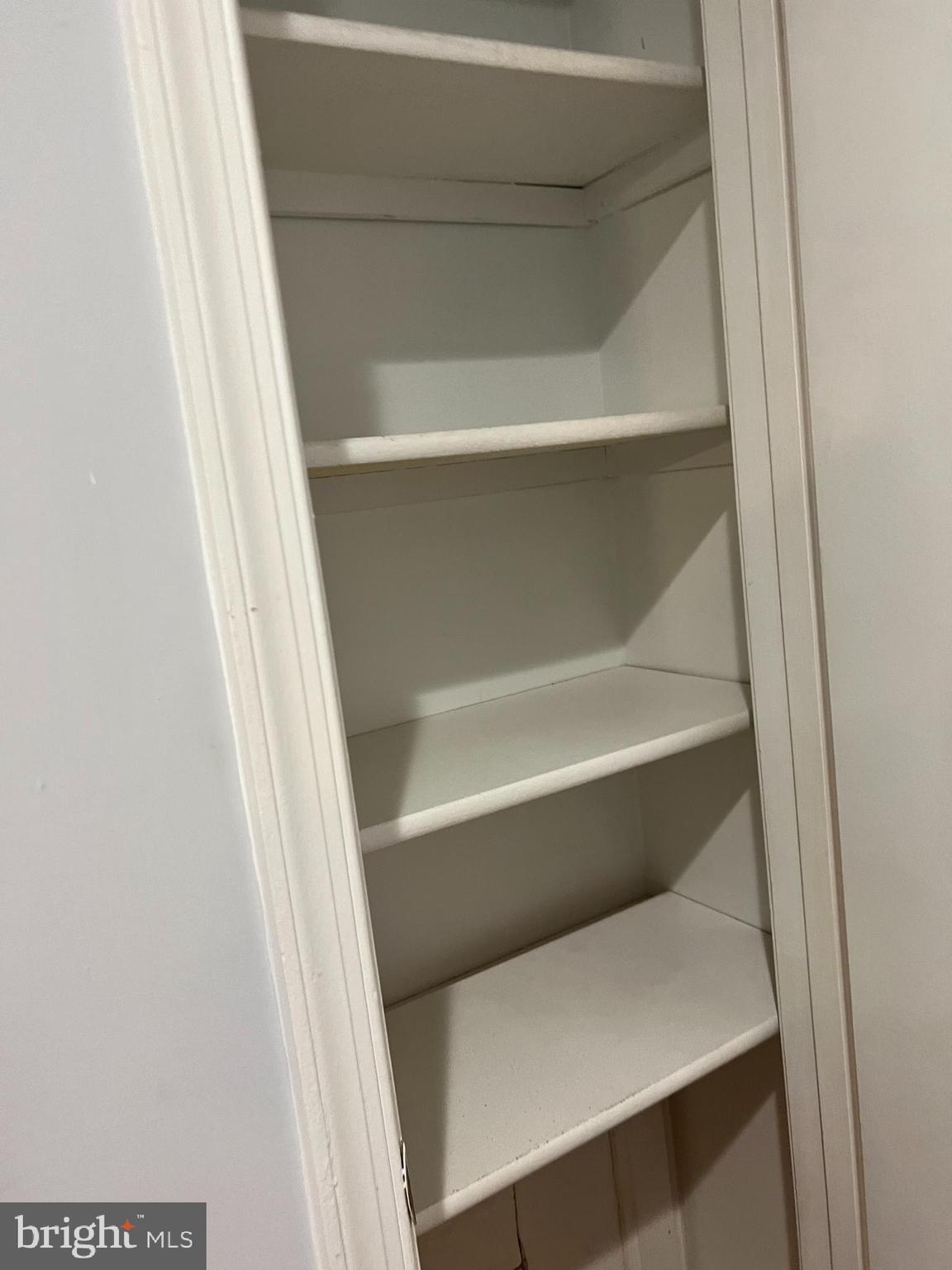 DORCHESTER - ST. CHARLES - Residential Lease