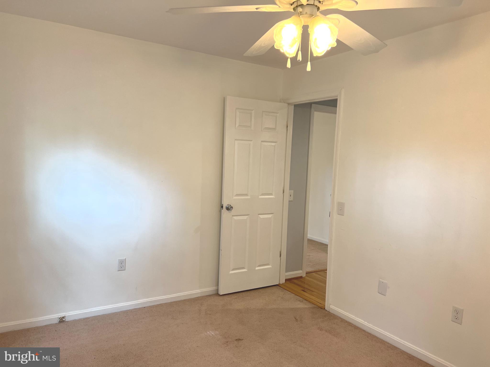 DORCHESTER - ST. CHARLES - Residential Lease