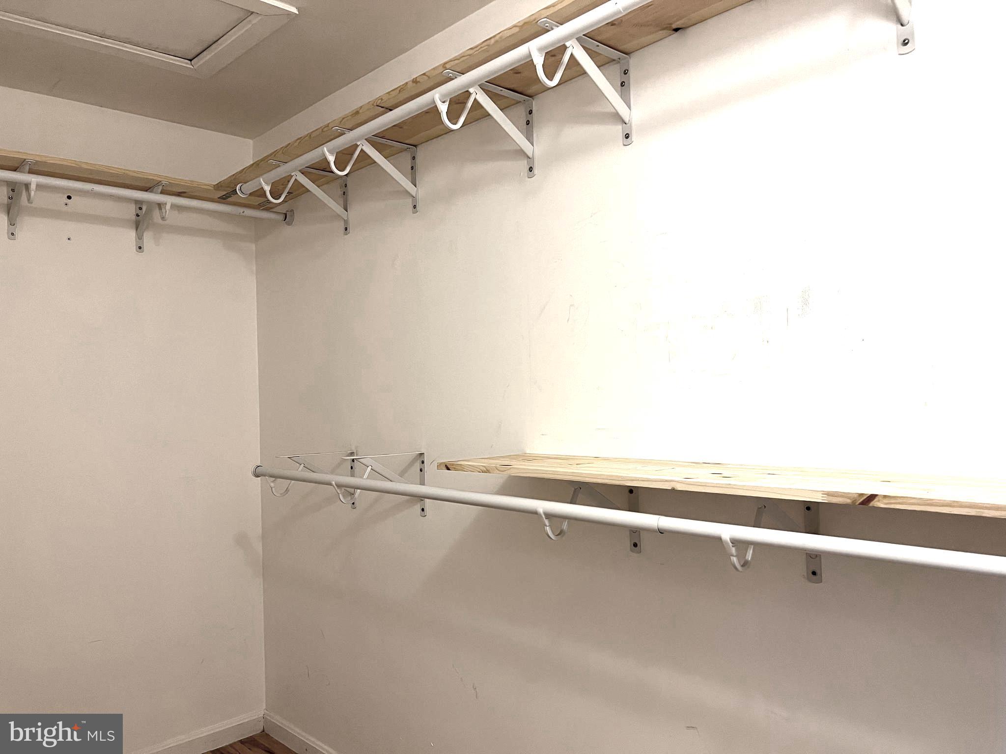 DORCHESTER - ST. CHARLES - Residential Lease