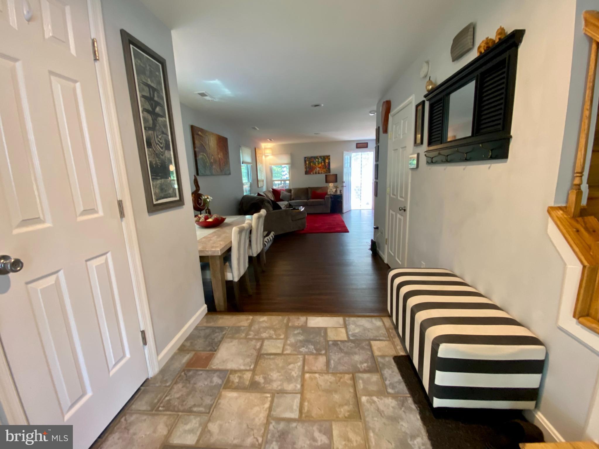 DORCHESTER - ST. CHARLES - Residential Lease