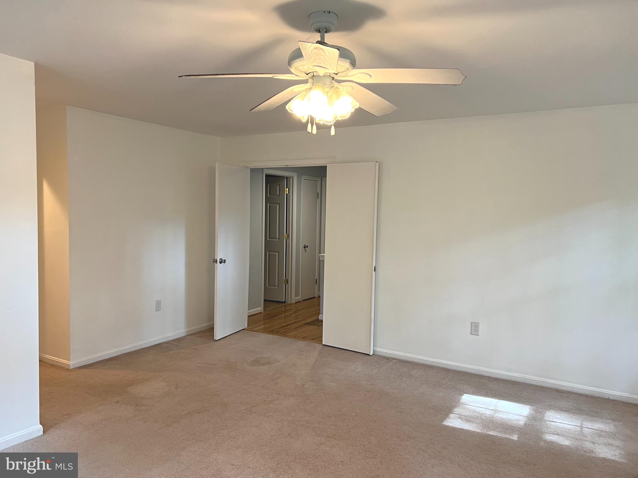 DORCHESTER - ST. CHARLES - Residential Lease