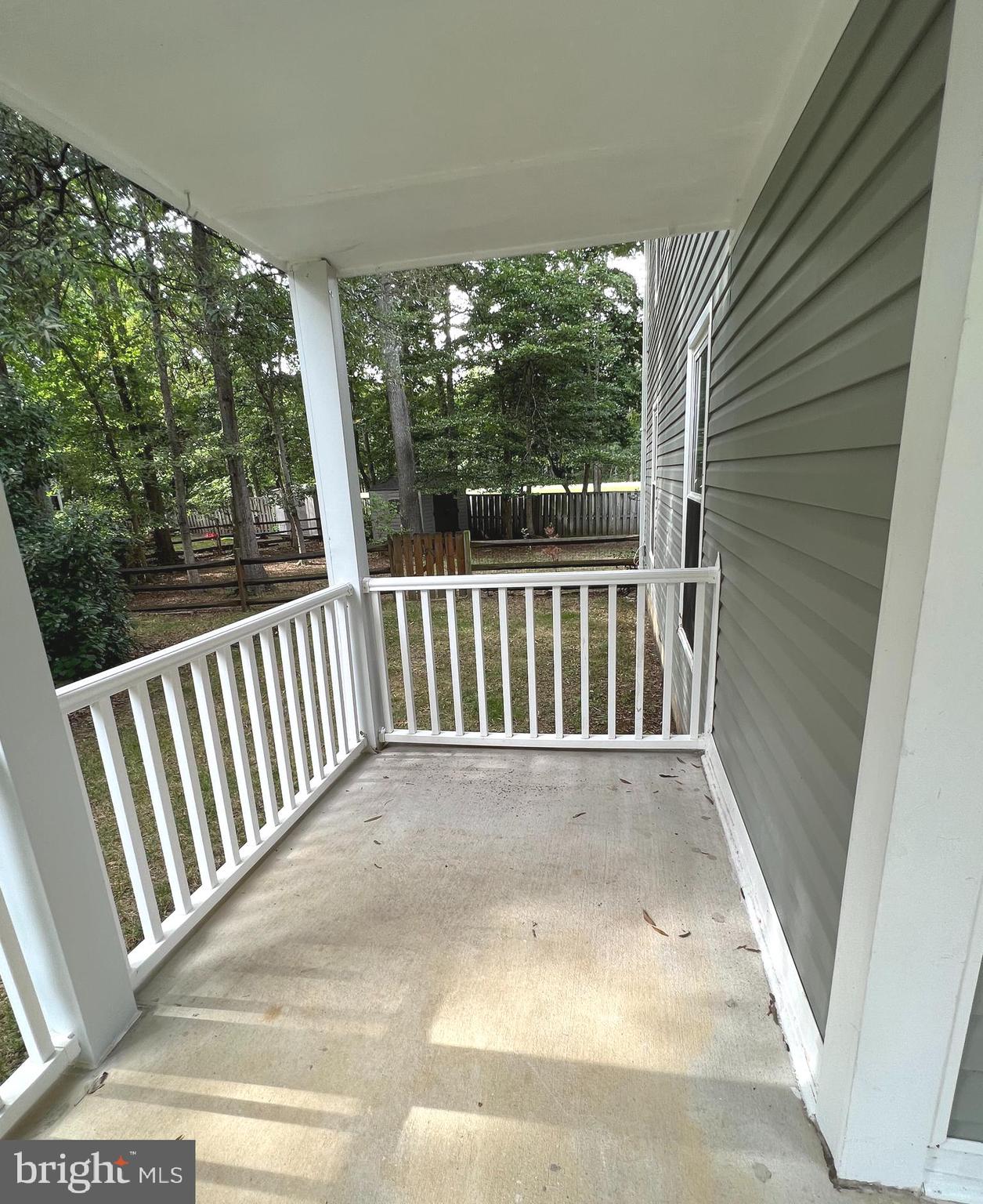 DORCHESTER - ST. CHARLES - Residential Lease