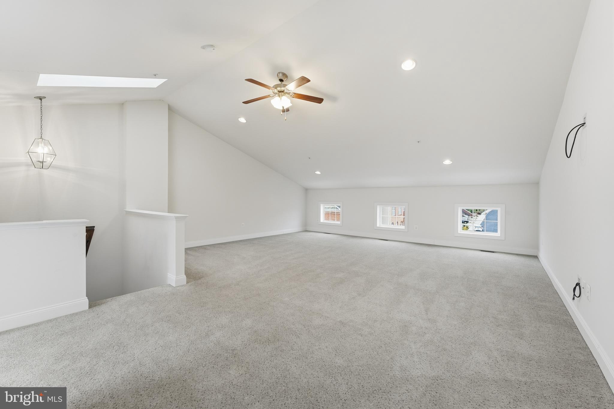 THE ENCLAVE - ARUNDEL PRESERVE - Residential