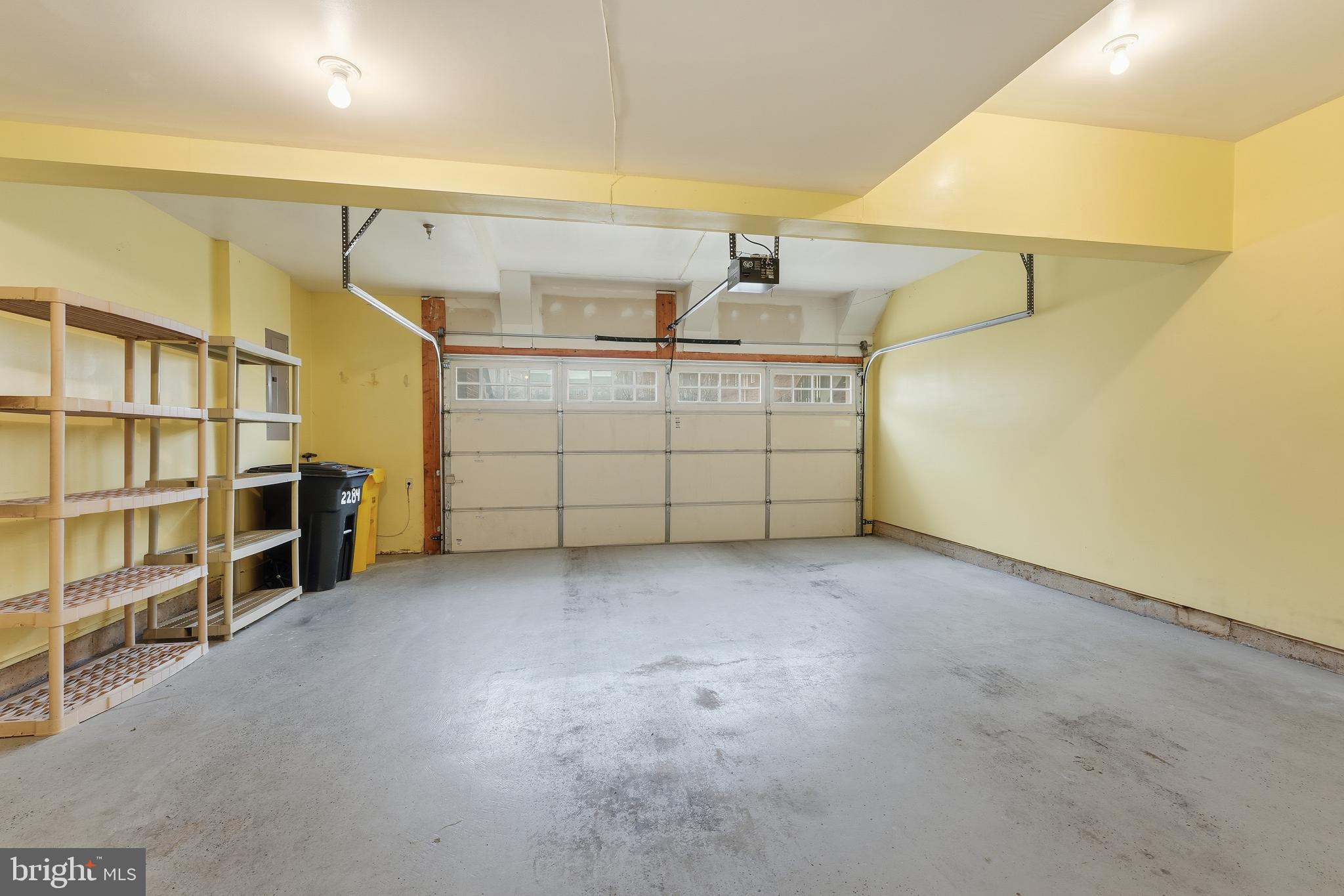 THE ENCLAVE - ARUNDEL PRESERVE - Residential