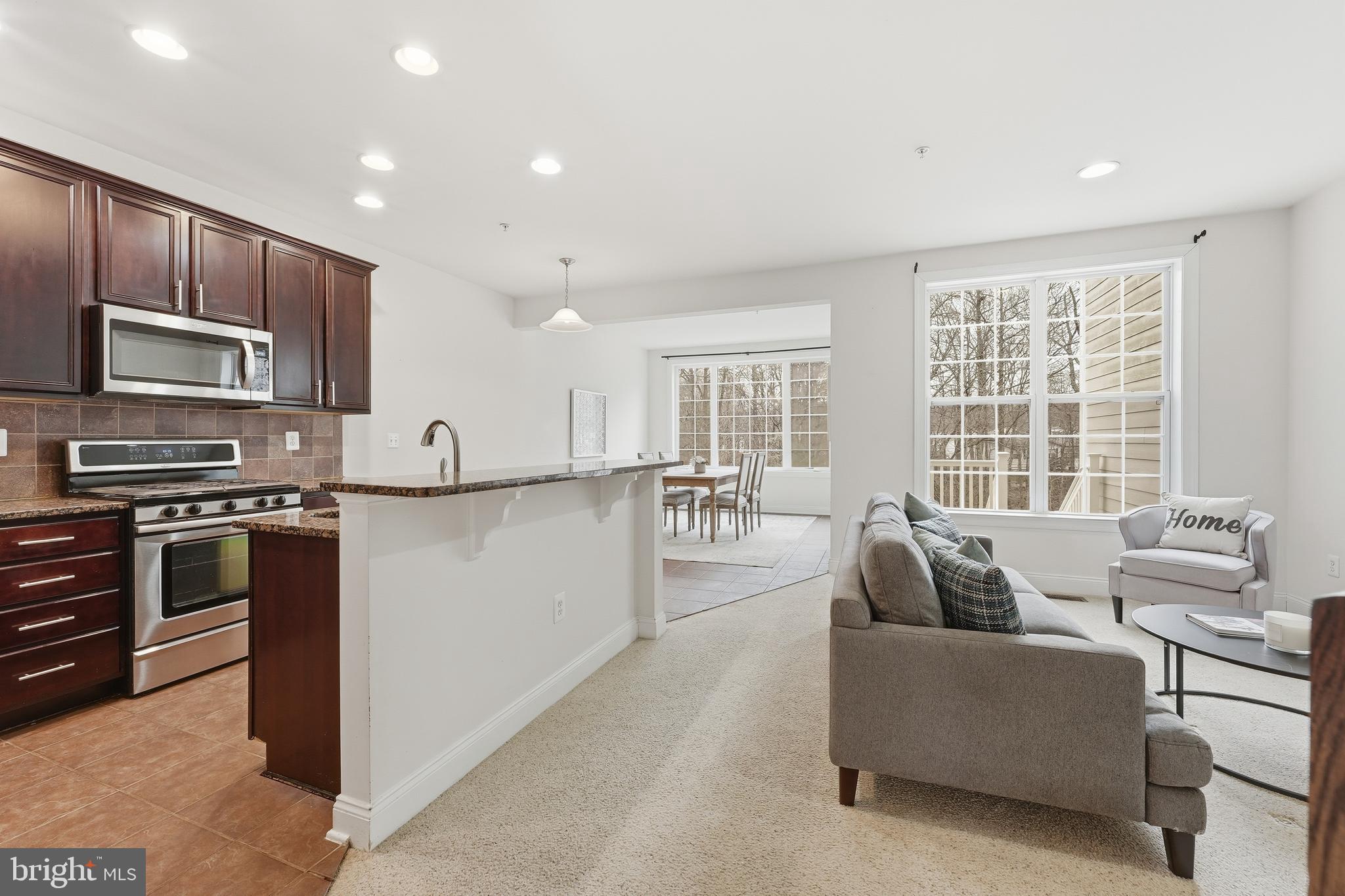 THE ENCLAVE - ARUNDEL PRESERVE - Residential