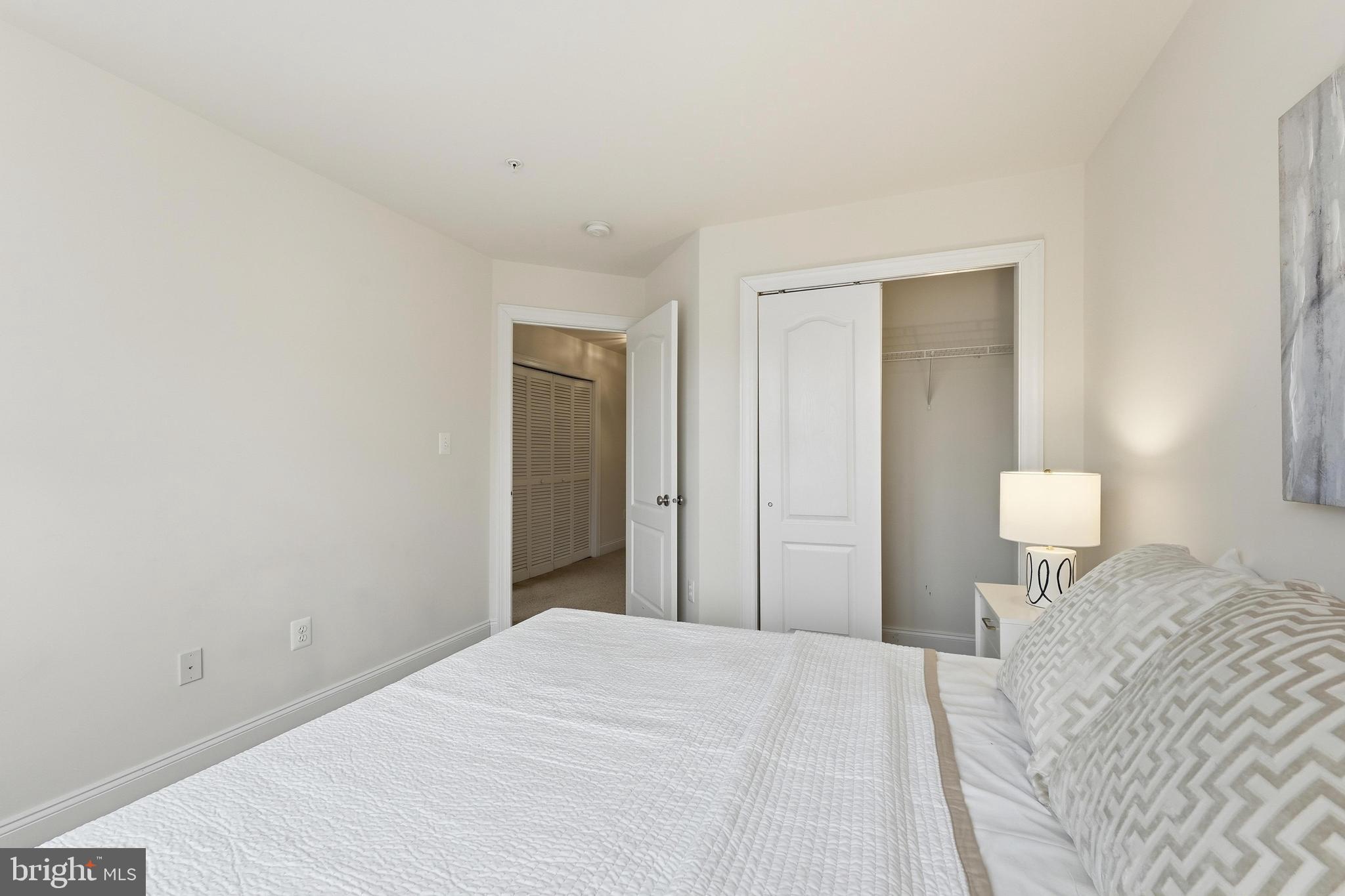 THE ENCLAVE - ARUNDEL PRESERVE - Residential