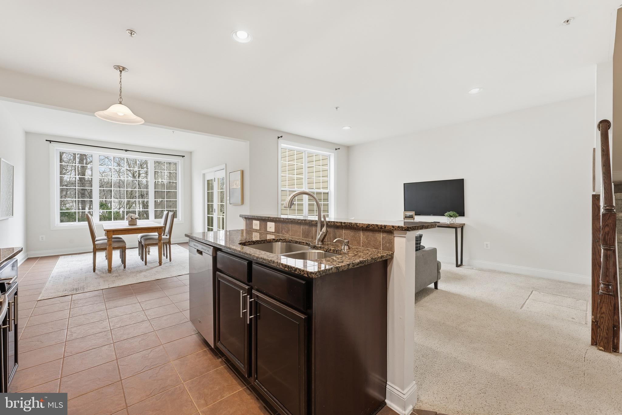 THE ENCLAVE - ARUNDEL PRESERVE - Residential